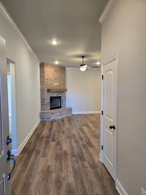 Single Family Residence For Rent in Grayson County , 2008 Wyldewood Way, Sherman, Texas 75092, 3 Bedroom, 2 Bathroom, 2 Garage spaces, 1,645 Sqft, built in 2023, mls#21406671, Real Estate Agent in Sherman, Homes For Rent in Grayson county, Homes For Rent in Sherman, Realtor in Sherman Texas, Real Estate Brokerage Independent Realty Texas, Luminita Cordes Realtor