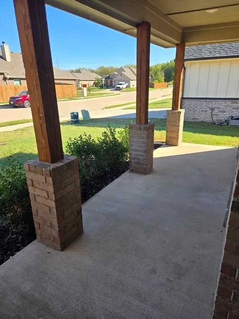 Single Family Residence For Rent in Grayson County , 2008 Wyldewood Way, Sherman, Texas 75092, 3 Bedroom, 2 Bathroom, 2 Garage spaces, 1,645 Sqft, built in 2023, mls#21406671, Real Estate Agent in Sherman, Homes For Rent in Grayson county, Homes For Rent in Sherman, Realtor in Sherman Texas, Real Estate Brokerage Independent Realty Texas, Luminita Cordes Realtor