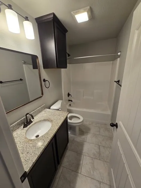 Single Family Residence For Rent in Grayson County , 2008 Wyldewood Way, Sherman, Texas 75092, 3 Bedroom, 2 Bathroom, 2 Garage spaces, 1,645 Sqft, built in 2023, mls#21406671, Real Estate Agent in Sherman, Homes For Rent in Grayson county, Homes For Rent in Sherman, Realtor in Sherman Texas, Real Estate Brokerage Independent Realty Texas, Luminita Cordes Realtor