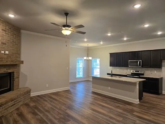 Single Family Residence For Rent in Grayson County , 2008 Wyldewood Way, Sherman, Texas 75092, 3 Bedroom, 2 Bathroom, 2 Garage spaces, 1,645 Sqft, built in 2023, mls#21406671, Real Estate Agent in Sherman, Homes For Rent in Grayson county, Homes For Rent in Sherman, Realtor in Sherman Texas, Real Estate Brokerage Independent Realty Texas, Luminita Cordes Realtor