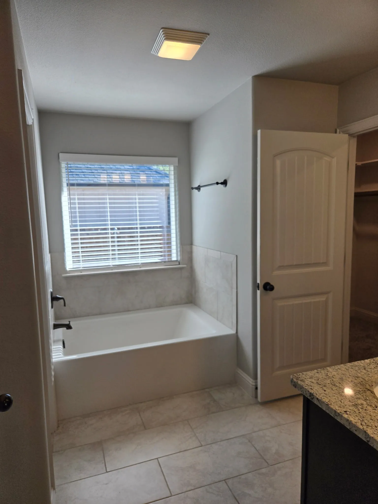 Single Family Residence For Rent in Grayson County , 2008 Wyldewood Way, Sherman, Texas 75092, 3 Bedroom, 2 Bathroom, 2 Garage spaces, 1,645 Sqft, built in 2023, mls#21406671, Real Estate Agent in Sherman, Homes For Rent in Grayson county, Homes For Rent in Sherman, Realtor in Sherman Texas, Real Estate Brokerage Independent Realty Texas, Luminita Cordes Realtor