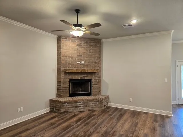 Single Family Residence For Rent in Grayson County , 2008 Wyldewood Way, Sherman, Texas 75092, 3 Bedroom, 2 Bathroom, 2 Garage spaces, 1,645 Sqft, built in 2023, mls#21406671, Real Estate Agent in Sherman, Homes For Rent in Grayson county, Homes For Rent in Sherman, Realtor in Sherman Texas, Real Estate Brokerage Independent Realty Texas, Luminita Cordes Realtor