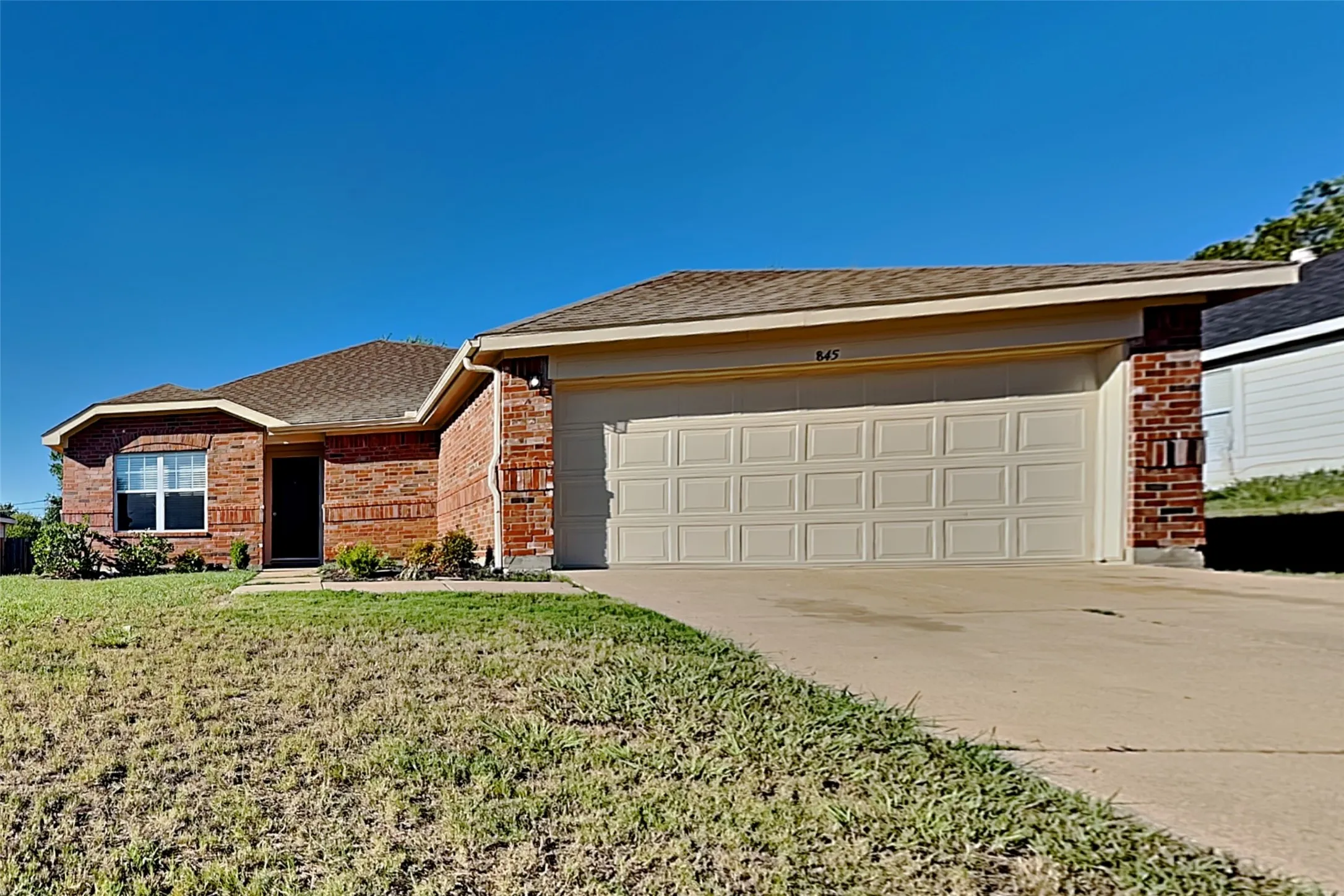 Single Family Residence For Rent