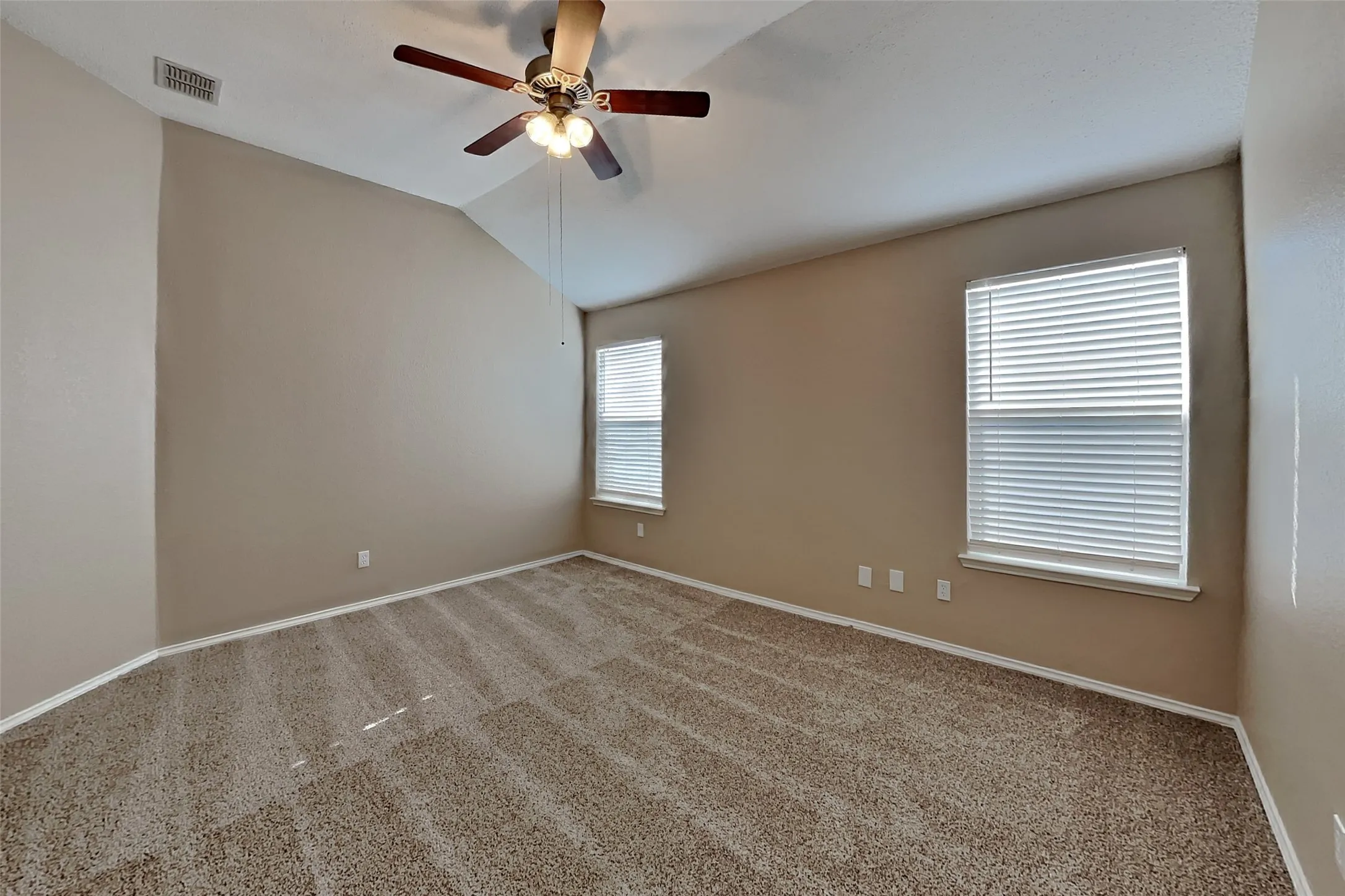 Single Family Residence For Rent in Johnson County , 845 Beaver Creek Drive, Burleson, Texas 76028, 4 Bedroom, 2 Bathroom, 2 Garage spaces, 1,929 Sqft, built in 2000, mls#21406673, Real Estate Agent in Burleson, Homes For Rent in Johnson county, Homes For Rent in Burleson, Realtor in Burleson Texas, Real Estate Brokerage Independent Realty Texas, Luminita Cordes Realtor