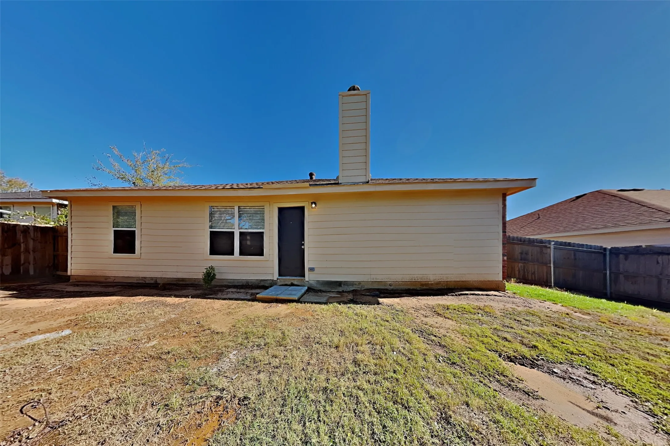 Single Family Residence For Rent in Johnson County , 845 Beaver Creek Drive, Burleson, Texas 76028, 4 Bedroom, 2 Bathroom, 2 Garage spaces, 1,929 Sqft, built in 2000, mls#21406673, Real Estate Agent in Burleson, Homes For Rent in Johnson county, Homes For Rent in Burleson, Realtor in Burleson Texas, Real Estate Brokerage Independent Realty Texas, Luminita Cordes Realtor