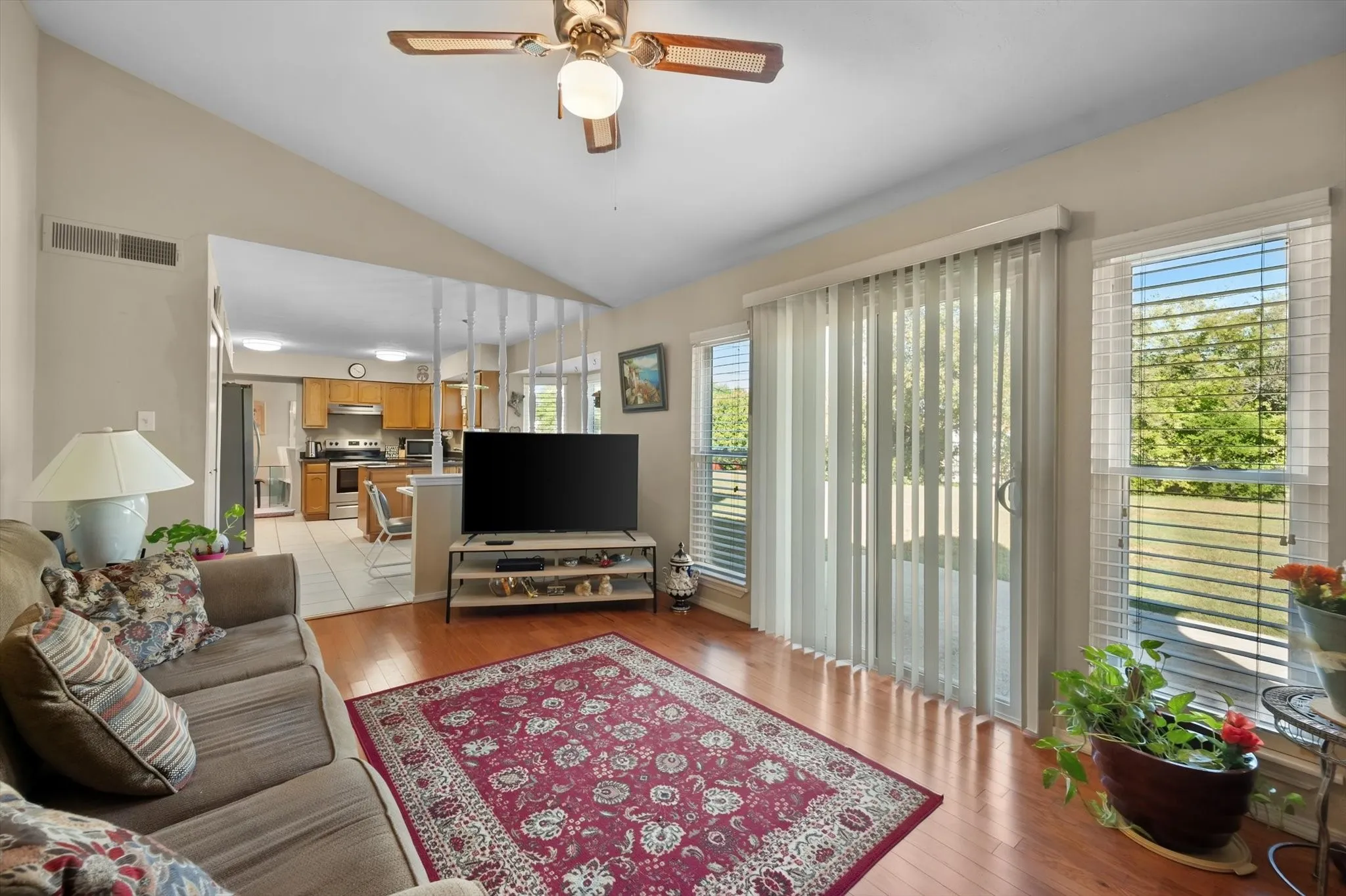 Single Family Residence For Sale in Tarrant County , 2215 Villanova Street, Arlington, Texas 76018, 3 Bedroom, 3 Bathroom, 2 Garage spaces, 1,892 Sqft, built in 1984, mls#21404443, Real Estate Agent in Arlington, Homes For Sale in Tarrant county, Homes For Sale in Arlington, Realtor in Arlington Texas, Real Estate Brokerage Independent Realty Texas, Luminita Cordes Realtor