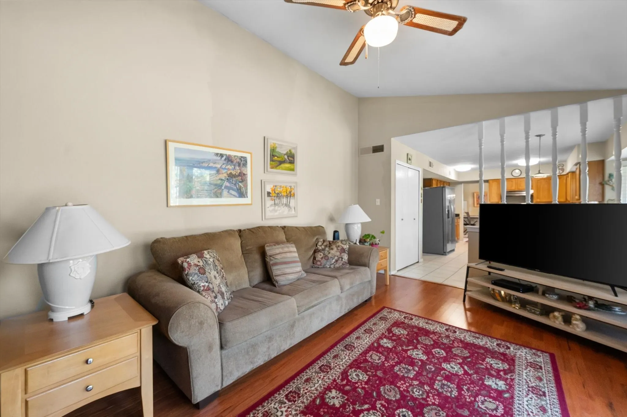 Single Family Residence For Sale in Tarrant County , 2215 Villanova Street, Arlington, Texas 76018, 3 Bedroom, 3 Bathroom, 2 Garage spaces, 1,892 Sqft, built in 1984, mls#21404443, Real Estate Agent in Arlington, Homes For Sale in Tarrant county, Homes For Sale in Arlington, Realtor in Arlington Texas, Real Estate Brokerage Independent Realty Texas, Luminita Cordes Realtor