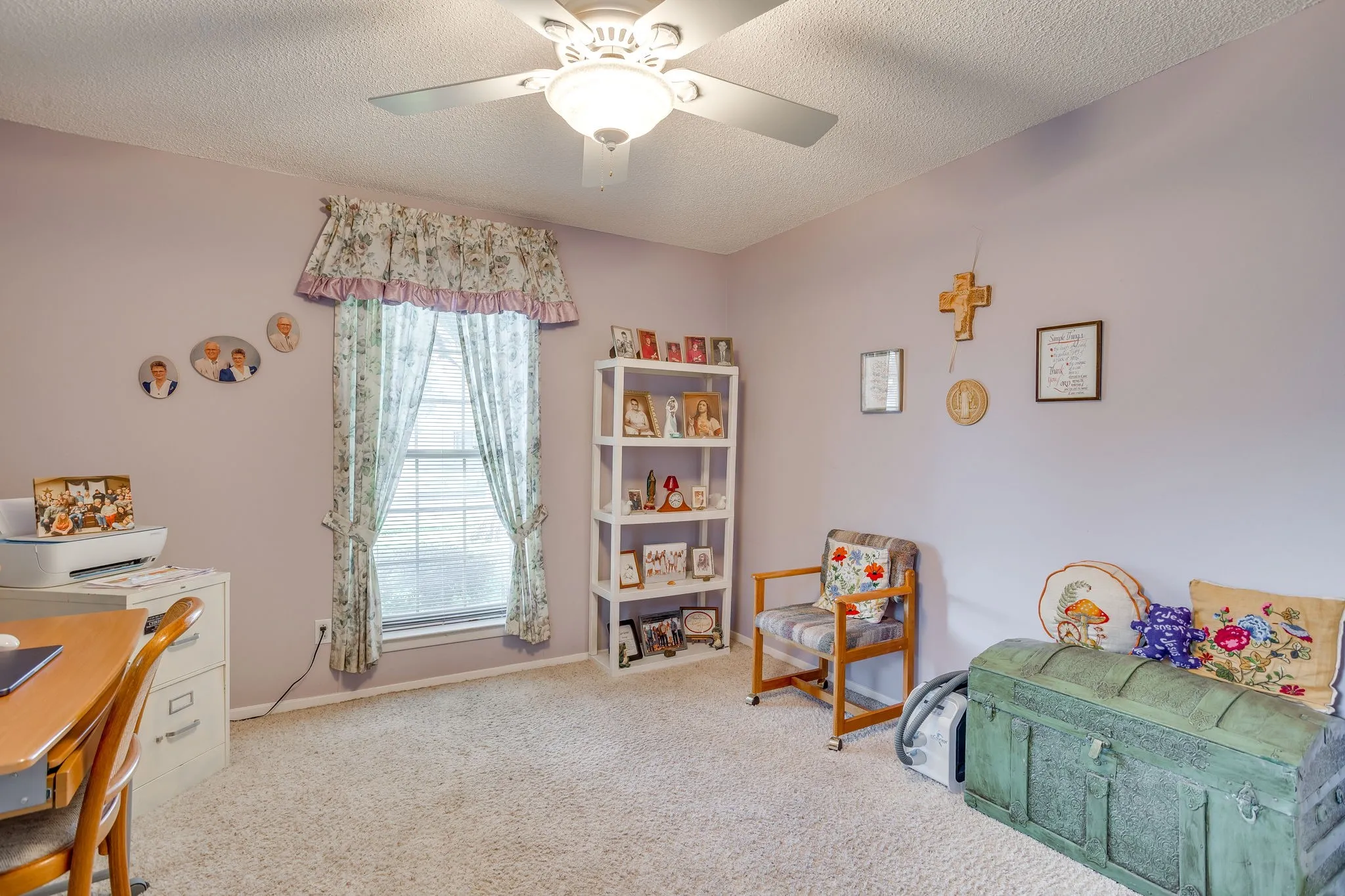 Single Family Residence For Sale in Tarrant County , 1512 Lamplighter Lane, Edgecliff Village, Texas 76134, 3 Bedroom, 2 Bathroom, 2 Garage spaces, 1,618 Sqft, built in 1971, mls#21405354, Real Estate Agent in Edgecliff Village, Homes For Sale in Tarrant county, Homes For Sale in Edgecliff Village, Realtor in Edgecliff Village Texas, Real Estate Brokerage Independent Realty Texas, Luminita Cordes Realtor