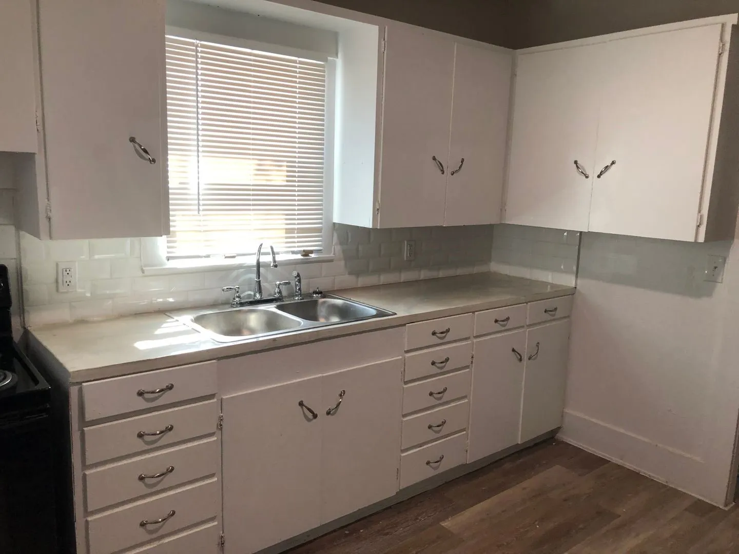 Apartment For Rent in Coleman County , 502 Cottonwood Street 3, Coleman, Texas 76834, 1 Bedroom, 1 Bathroom, Garage spaces, 665 Sqft, built in 0, mls#21406676, Real Estate Agent in Coleman, Homes For Rent in Coleman county, Homes For Rent in Coleman, Realtor in Coleman Texas, Real Estate Brokerage Independent Realty Texas, Luminita Cordes Realtor
