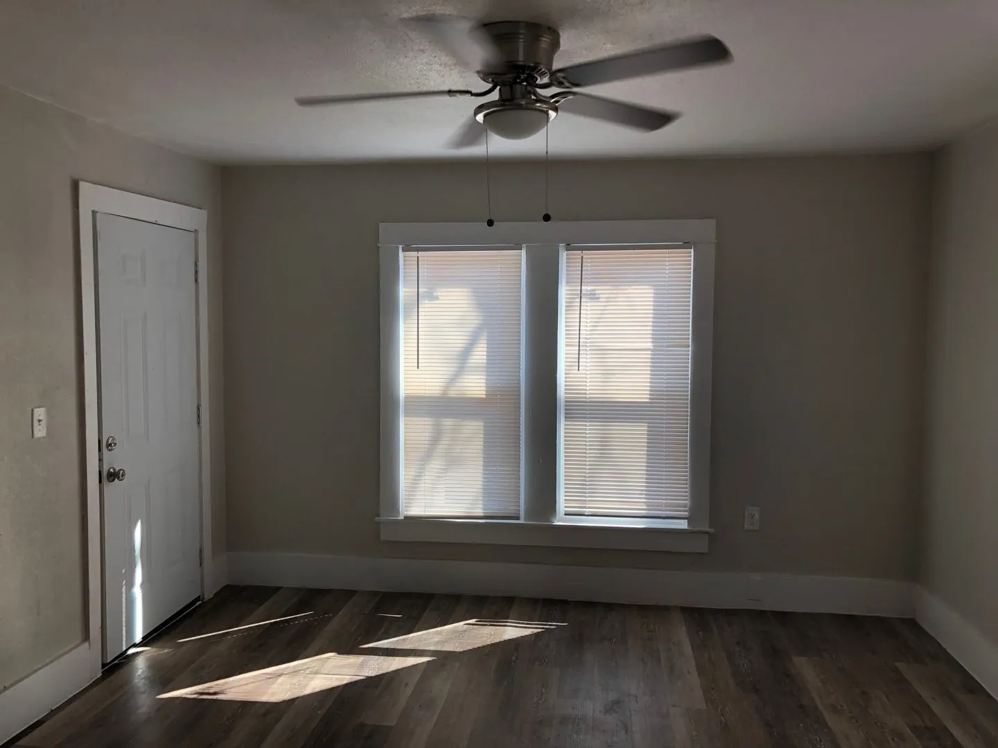Apartment For Rent in Coleman County , 502 Cottonwood Street 3, Coleman, Texas 76834, 1 Bedroom, 1 Bathroom, Garage spaces, 665 Sqft, built in 0, mls#21406676, Real Estate Agent in Coleman, Homes For Rent in Coleman county, Homes For Rent in Coleman, Realtor in Coleman Texas, Real Estate Brokerage Independent Realty Texas, Luminita Cordes Realtor