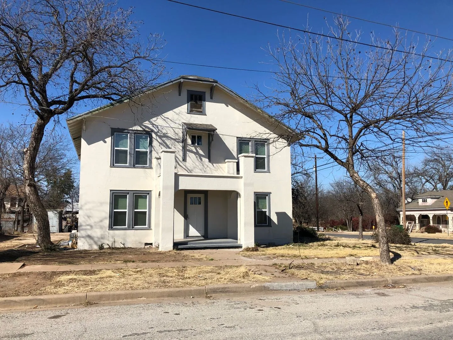 Apartment For Rent in Coleman County , 502 Cottonwood Street 3, Coleman, Texas 76834, 1 Bedroom, 1 Bathroom, Garage spaces, 665 Sqft, built in 0, mls#21406676, Real Estate Agent in Coleman, Homes For Rent in Coleman county, Homes For Rent in Coleman, Realtor in Coleman Texas, Real Estate Brokerage Independent Realty Texas, Luminita Cordes Realtor