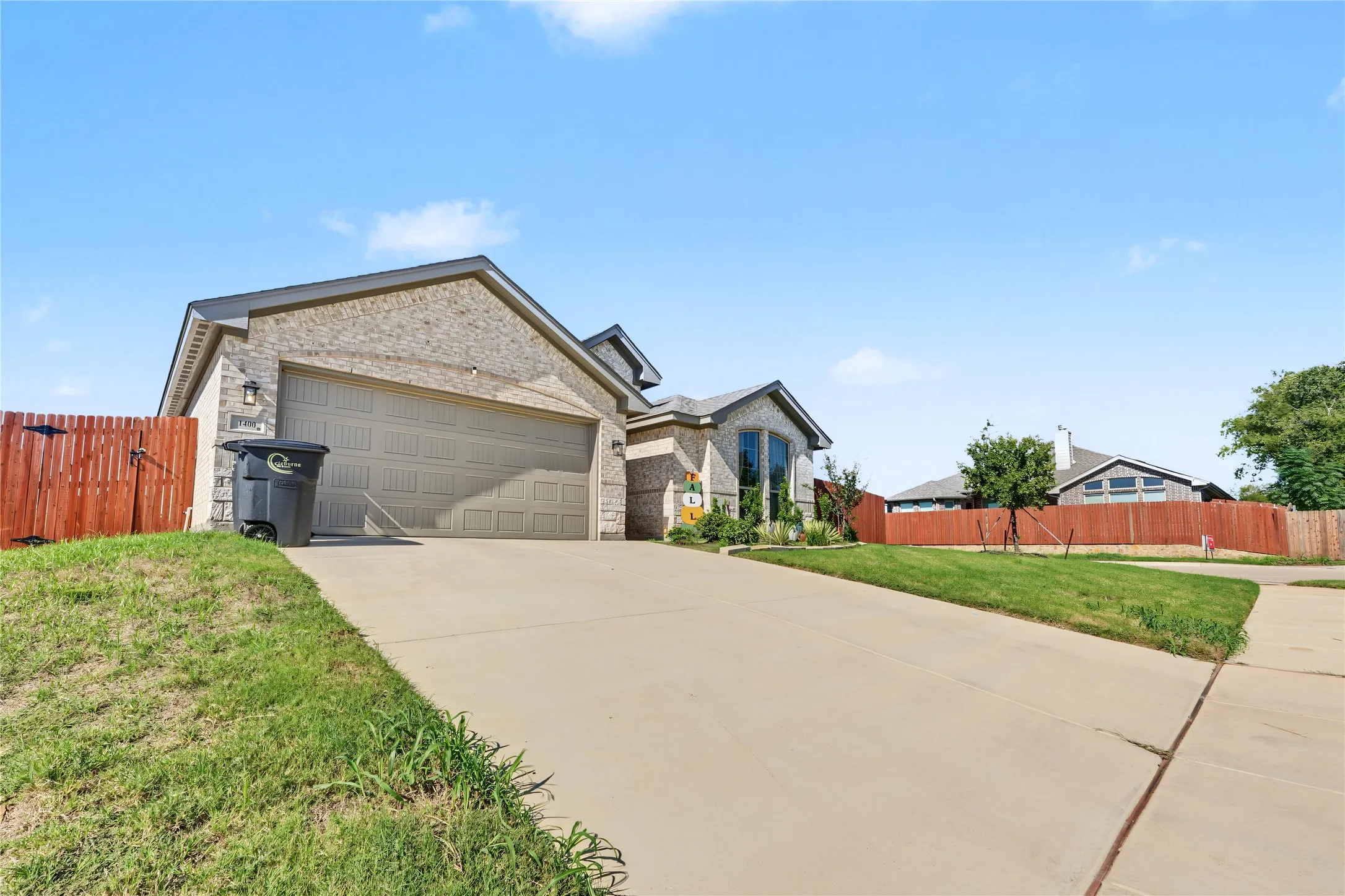 Single Family Residence For Sale in Johnson County , 1400 Quail Creek Drive, Cleburne, Texas 76033, 3 Bedroom, 2 Bathroom, 2 Garage spaces, 1,774 Sqft, built in 2024, mls#21391472, Real Estate Agent in Cleburne, Homes For Sale in Johnson county, Homes For Sale in Cleburne, Realtor in Cleburne Texas, Real Estate Brokerage Independent Realty Texas, Luminita Cordes Realtor