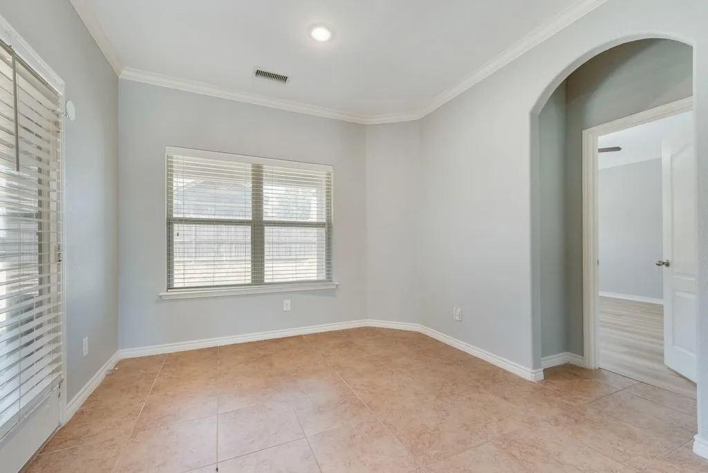 Single Family Residence For Rent in Tarrant County , 5836 Sunny Meadow Lane, Grand Prairie, Texas 75052, 3 Bedroom, 2 Bathroom, 2 Garage spaces, 2,014 Sqft, built in 2012, mls#21406675, Real Estate Agent in Grand Prairie, Homes For Rent in Tarrant county, Homes For Rent in Grand Prairie, Realtor in Grand Prairie Texas, Real Estate Brokerage Independent Realty Texas, Luminita Cordes Realtor