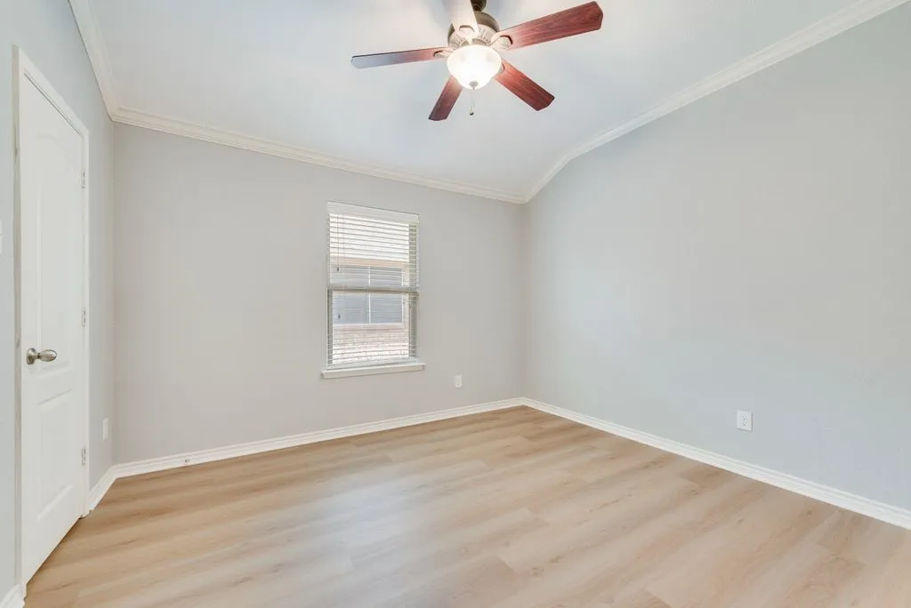 Single Family Residence For Rent in Tarrant County , 5836 Sunny Meadow Lane, Grand Prairie, Texas 75052, 3 Bedroom, 2 Bathroom, 2 Garage spaces, 2,014 Sqft, built in 2012, mls#21406675, Real Estate Agent in Grand Prairie, Homes For Rent in Tarrant county, Homes For Rent in Grand Prairie, Realtor in Grand Prairie Texas, Real Estate Brokerage Independent Realty Texas, Luminita Cordes Realtor