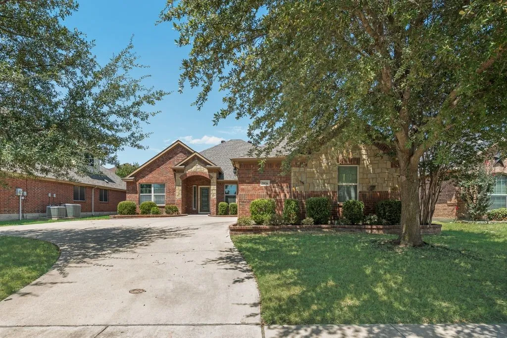Single Family Residence For Rent in Tarrant County , 5836 Sunny Meadow Lane, Grand Prairie, Texas 75052, 3 Bedroom, 2 Bathroom, 2 Garage spaces, 2,014 Sqft, built in 2012, mls#21406675, Real Estate Agent in Grand Prairie, Homes For Rent in Tarrant county, Homes For Rent in Grand Prairie, Realtor in Grand Prairie Texas, Real Estate Brokerage Independent Realty Texas, Luminita Cordes Realtor
