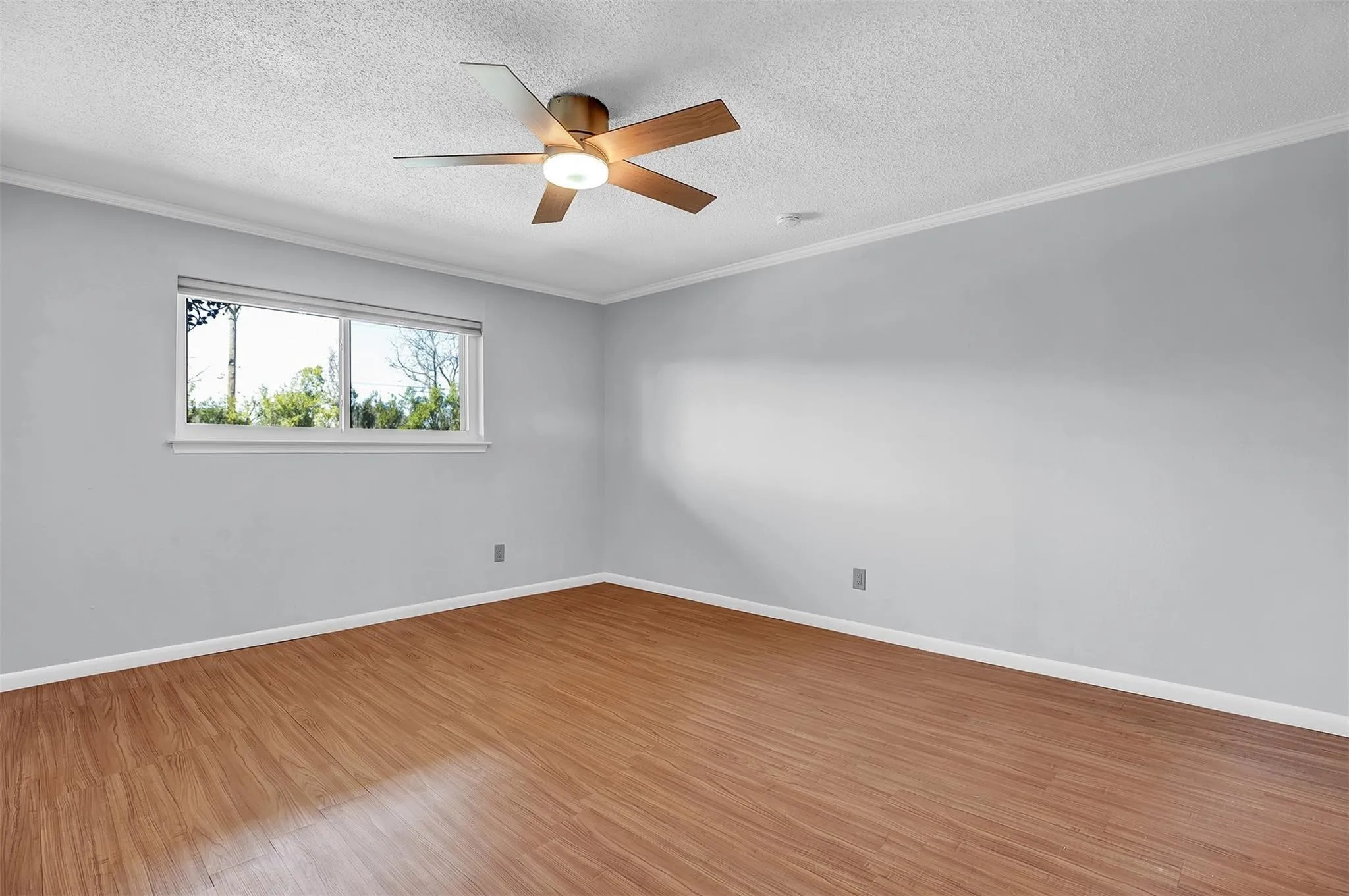 Condominium For Sale in Dallas County , 7705 Meadow Park Drive 209, Dallas, Texas 75230, 1 Bedroom, 1 Bathroom, Garage spaces, 819 Sqft, built in 1963, mls#21406485, Real Estate Agent in Dallas, Homes For Sale in Dallas county, Homes For Sale in Dallas, Realtor in Dallas Texas, Real Estate Brokerage Independent Realty Texas, Luminita Cordes Realtor