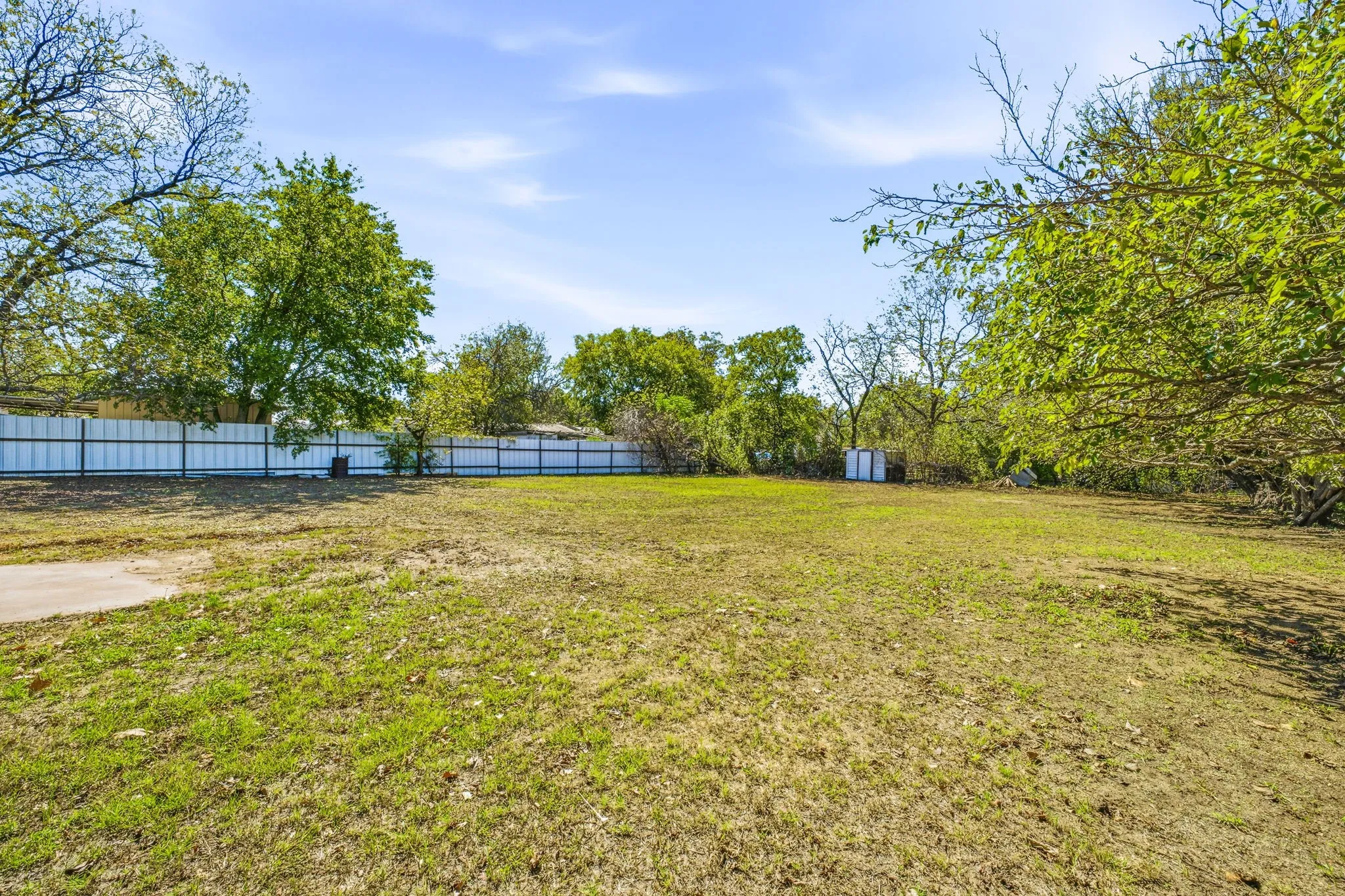 Single Family Residence For Sale in Eastland County , 218 W Rogan Street, Gorman, Texas 76454, 2 Bedroom, 1 Bathroom, Garage spaces, 1,560 Sqft, built in 1938, mls#21404800, Real Estate Agent in Gorman, Homes For Sale in Eastland county, Homes For Sale in Gorman, Realtor in Gorman Texas, Real Estate Brokerage Independent Realty Texas, Luminita Cordes Realtor