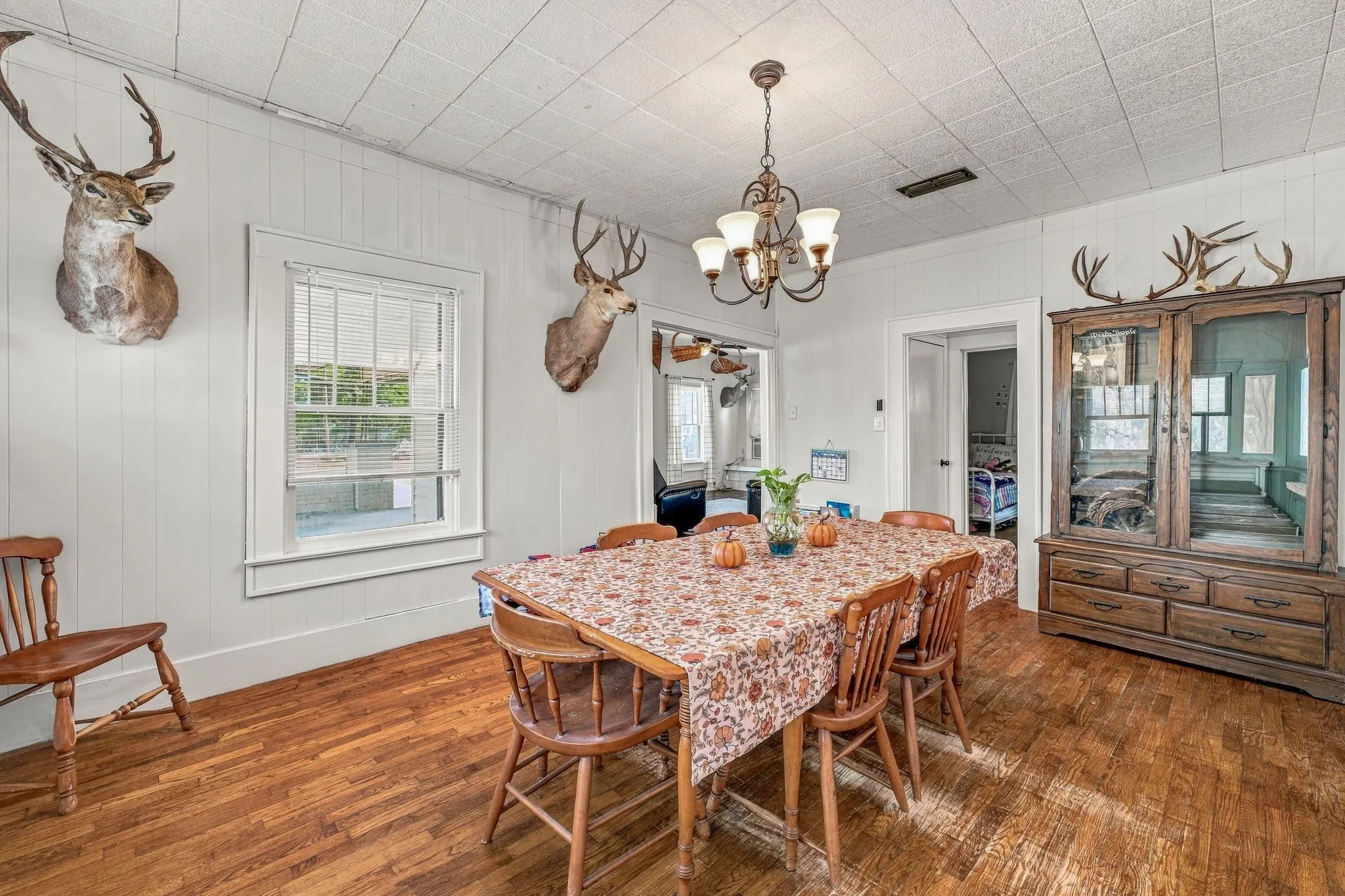 Single Family Residence For Sale in Eastland County , 218 W Rogan Street, Gorman, Texas 76454, 2 Bedroom, 1 Bathroom, Garage spaces, 1,560 Sqft, built in 1938, mls#21404800, Real Estate Agent in Gorman, Homes For Sale in Eastland county, Homes For Sale in Gorman, Realtor in Gorman Texas, Real Estate Brokerage Independent Realty Texas, Luminita Cordes Realtor