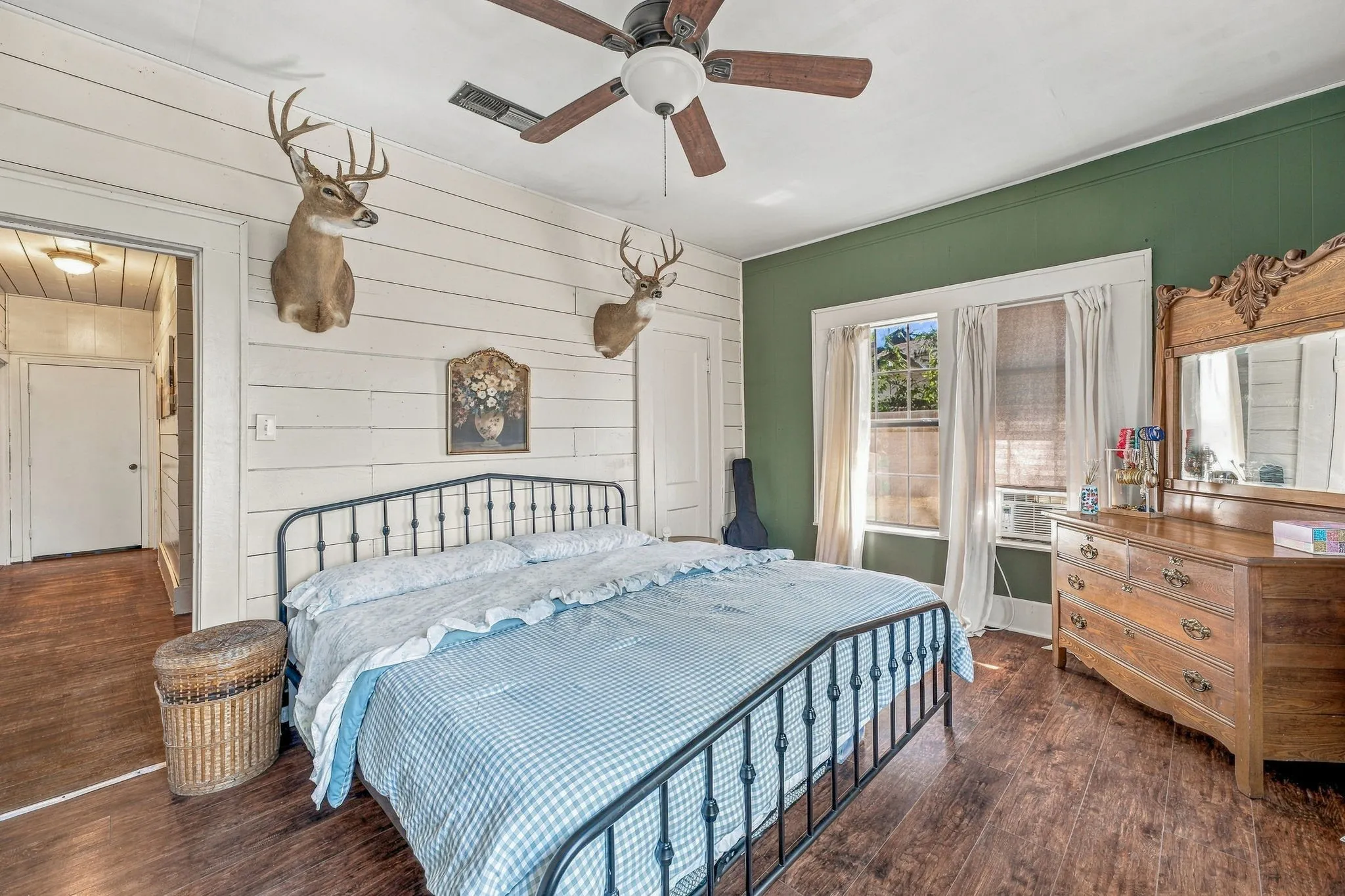 Single Family Residence For Sale in Eastland County , 218 W Rogan Street, Gorman, Texas 76454, 2 Bedroom, 1 Bathroom, Garage spaces, 1,560 Sqft, built in 1938, mls#21404800, Real Estate Agent in Gorman, Homes For Sale in Eastland county, Homes For Sale in Gorman, Realtor in Gorman Texas, Real Estate Brokerage Independent Realty Texas, Luminita Cordes Realtor