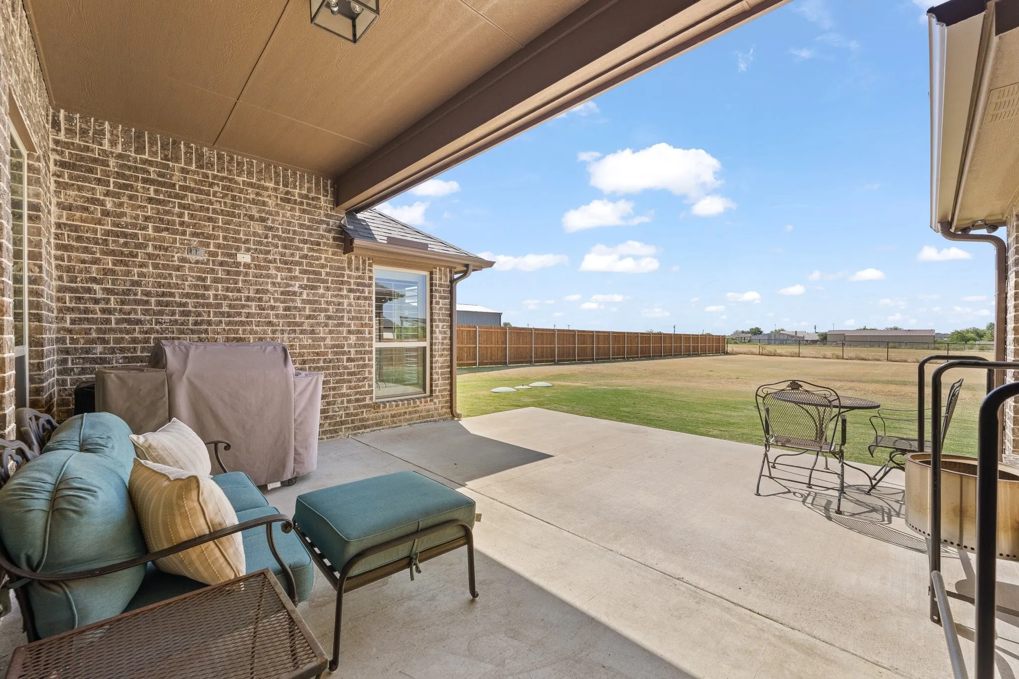 Single Family Residence For Sale in Johnson County , 121 Tall Pine Drive, Godley, Texas 76044, 3 Bedroom, 2 Bathroom, 2 Garage spaces, 2,126 Sqft, built in 2020, mls#21405323, Real Estate Agent in Godley, Homes For Sale in Johnson county, Homes For Sale in Godley, Realtor in Godley Texas, Real Estate Brokerage Independent Realty Texas, Luminita Cordes Realtor