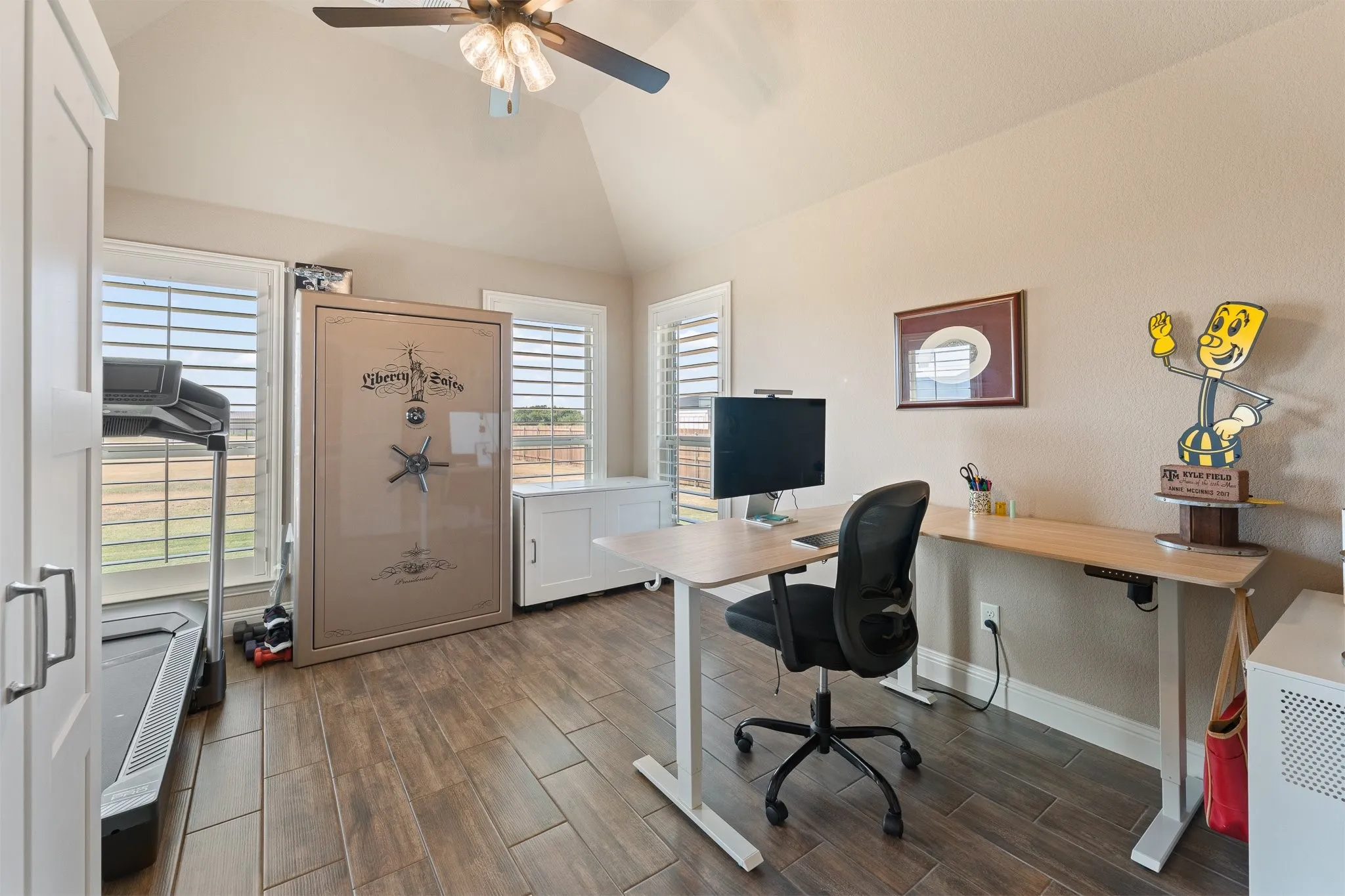 Single Family Residence For Sale in Johnson County , 121 Tall Pine Drive, Godley, Texas 76044, 3 Bedroom, 2 Bathroom, 2 Garage spaces, 2,126 Sqft, built in 2020, mls#21405323, Real Estate Agent in Godley, Homes For Sale in Johnson county, Homes For Sale in Godley, Realtor in Godley Texas, Real Estate Brokerage Independent Realty Texas, Luminita Cordes Realtor