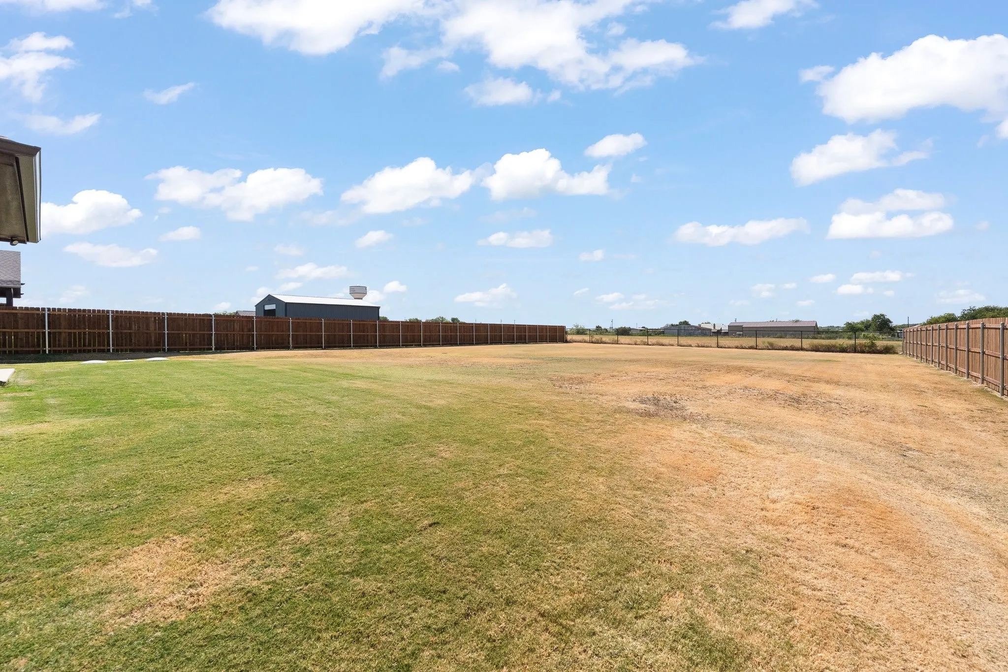 Single Family Residence For Sale in Johnson County , 121 Tall Pine Drive, Godley, Texas 76044, 3 Bedroom, 2 Bathroom, 2 Garage spaces, 2,126 Sqft, built in 2020, mls#21405323, Real Estate Agent in Godley, Homes For Sale in Johnson county, Homes For Sale in Godley, Realtor in Godley Texas, Real Estate Brokerage Independent Realty Texas, Luminita Cordes Realtor