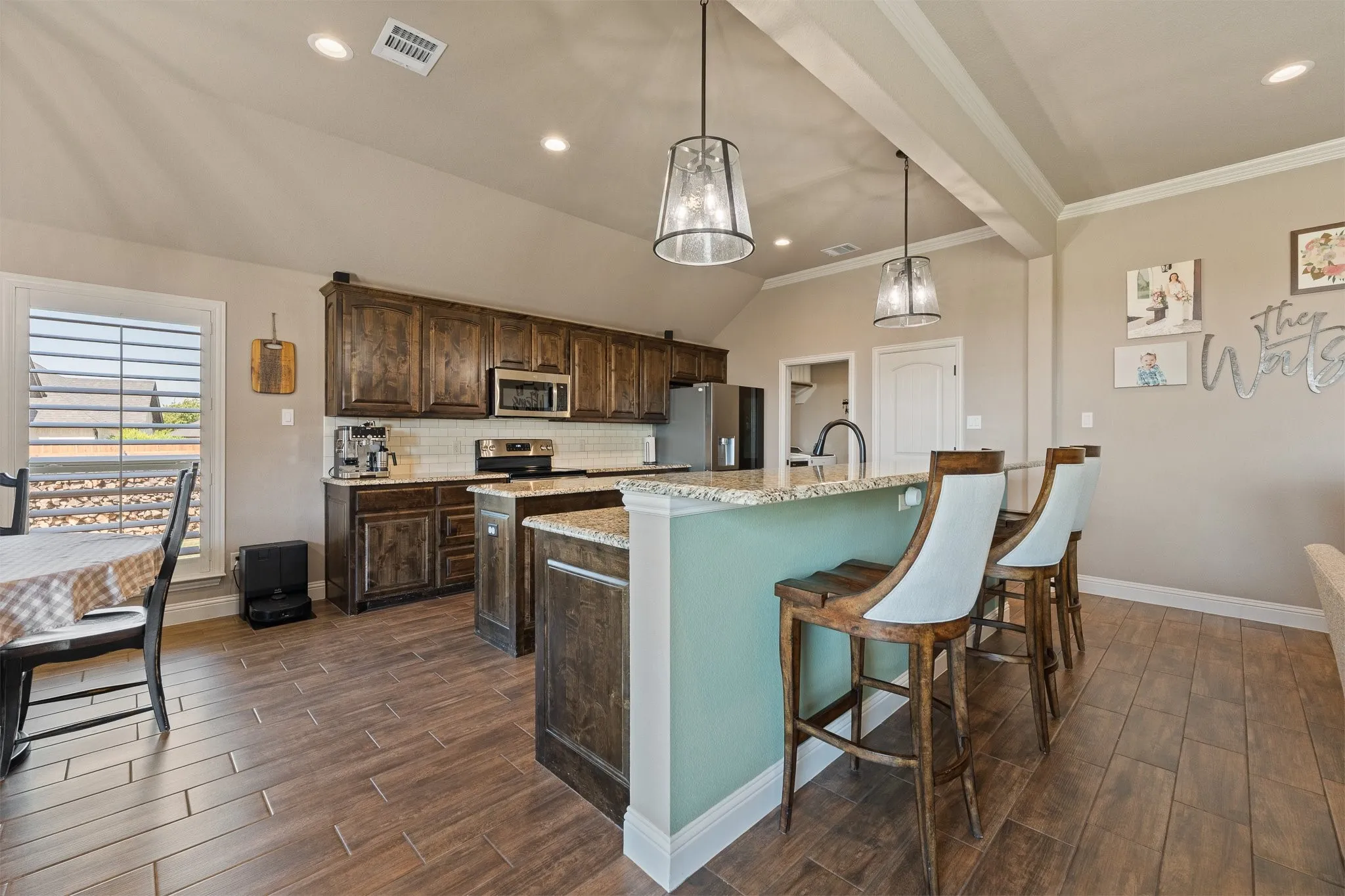 Single Family Residence For Sale in Johnson County , 121 Tall Pine Drive, Godley, Texas 76044, 3 Bedroom, 2 Bathroom, 2 Garage spaces, 2,126 Sqft, built in 2020, mls#21405323, Real Estate Agent in Godley, Homes For Sale in Johnson county, Homes For Sale in Godley, Realtor in Godley Texas, Real Estate Brokerage Independent Realty Texas, Luminita Cordes Realtor