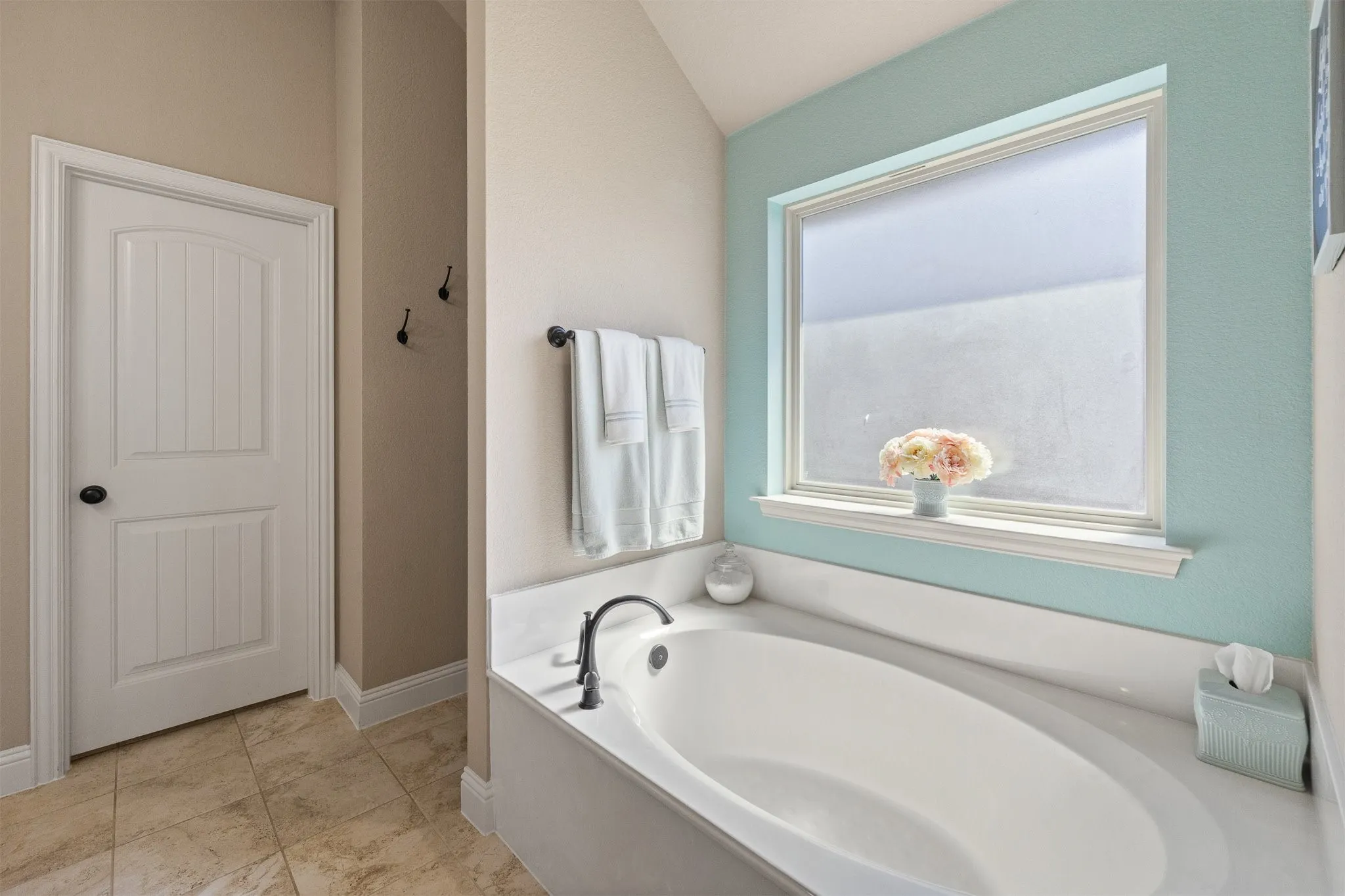 Single Family Residence For Sale in Johnson County , 121 Tall Pine Drive, Godley, Texas 76044, 3 Bedroom, 2 Bathroom, 2 Garage spaces, 2,126 Sqft, built in 2020, mls#21405323, Real Estate Agent in Godley, Homes For Sale in Johnson county, Homes For Sale in Godley, Realtor in Godley Texas, Real Estate Brokerage Independent Realty Texas, Luminita Cordes Realtor