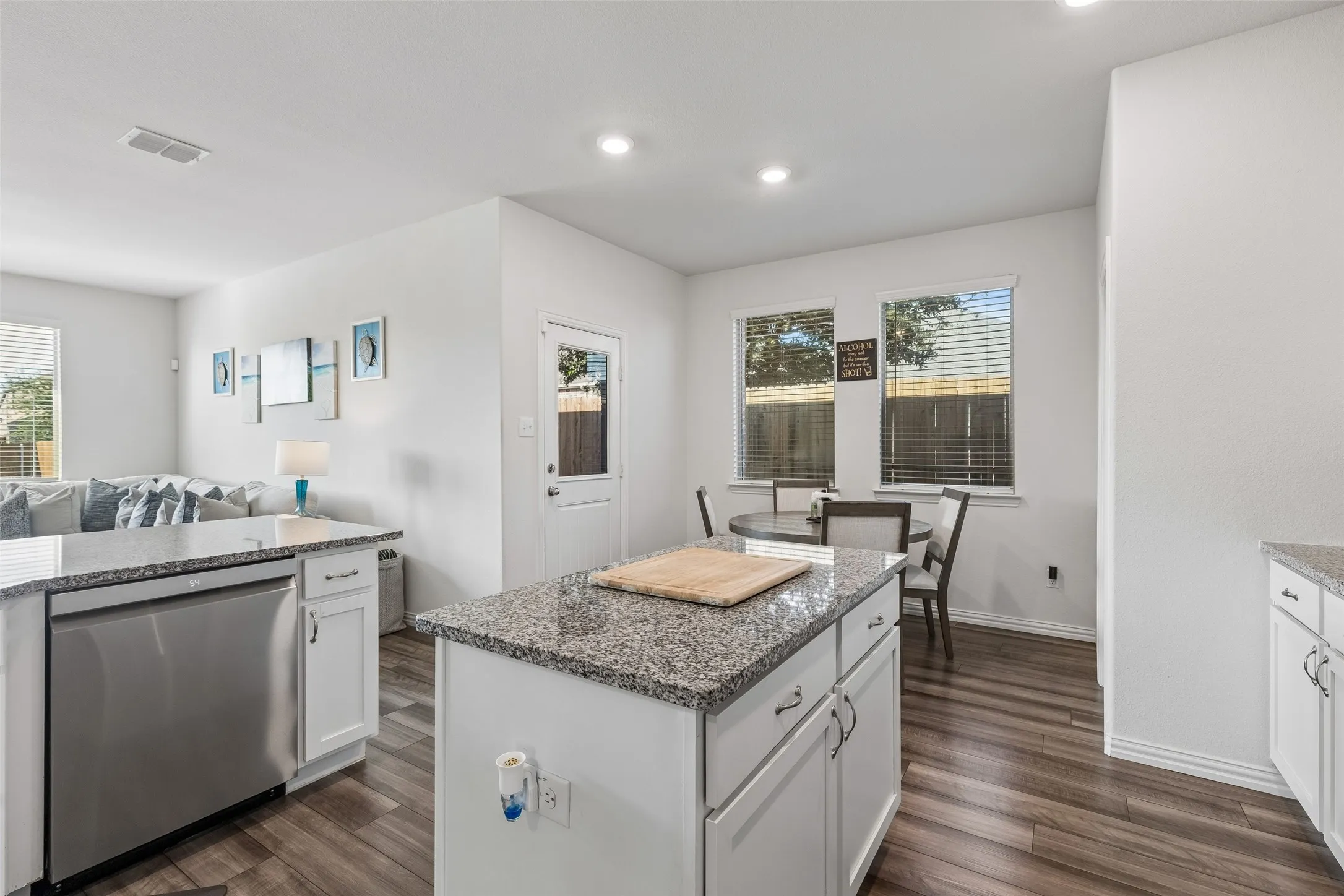 Single Family Residence For Sale in Denton County , 1218 Seurat Court, Little Elm, Texas 75068, 4 Bedroom, 2 Bathroom, 2 Garage spaces, 2,016 Sqft, built in 2020, mls#21395360, Real Estate Agent in Little Elm, Homes For Sale in Denton county, Homes For Sale in Little Elm, Realtor in Little Elm Texas, Real Estate Brokerage Independent Realty Texas, Luminita Cordes Realtor