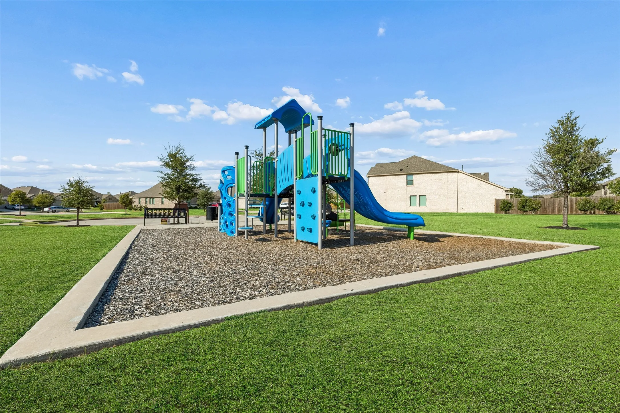 Single Family Residence For Sale in Denton County , 1218 Seurat Court, Little Elm, Texas 75068, 4 Bedroom, 2 Bathroom, 2 Garage spaces, 2,016 Sqft, built in 2020, mls#21395360, Real Estate Agent in Little Elm, Homes For Sale in Denton county, Homes For Sale in Little Elm, Realtor in Little Elm Texas, Real Estate Brokerage Independent Realty Texas, Luminita Cordes Realtor