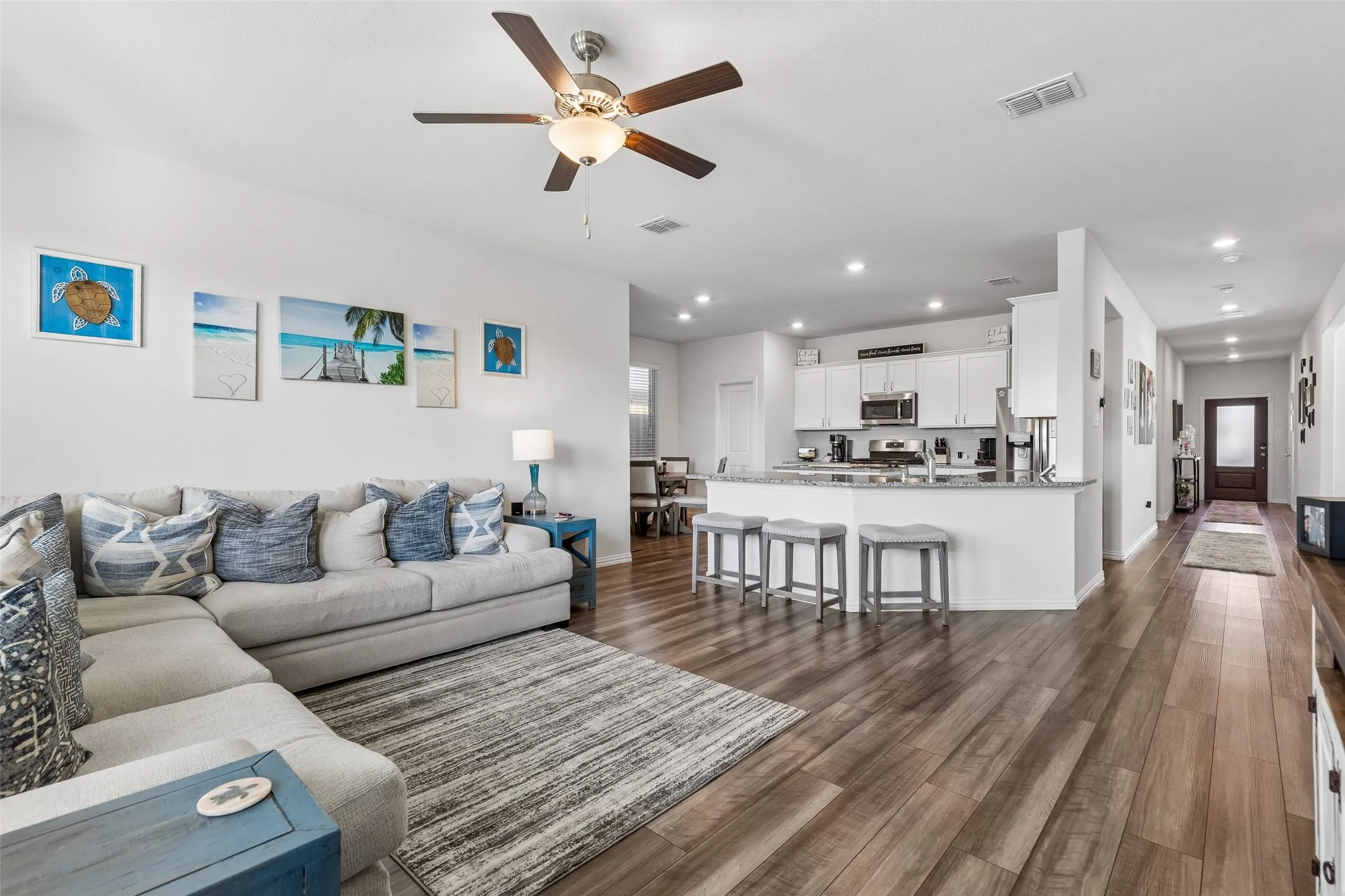 Single Family Residence For Sale in Denton County , 1218 Seurat Court, Little Elm, Texas 75068, 4 Bedroom, 2 Bathroom, 2 Garage spaces, 2,016 Sqft, built in 2020, mls#21395360, Real Estate Agent in Little Elm, Homes For Sale in Denton county, Homes For Sale in Little Elm, Realtor in Little Elm Texas, Real Estate Brokerage Independent Realty Texas, Luminita Cordes Realtor