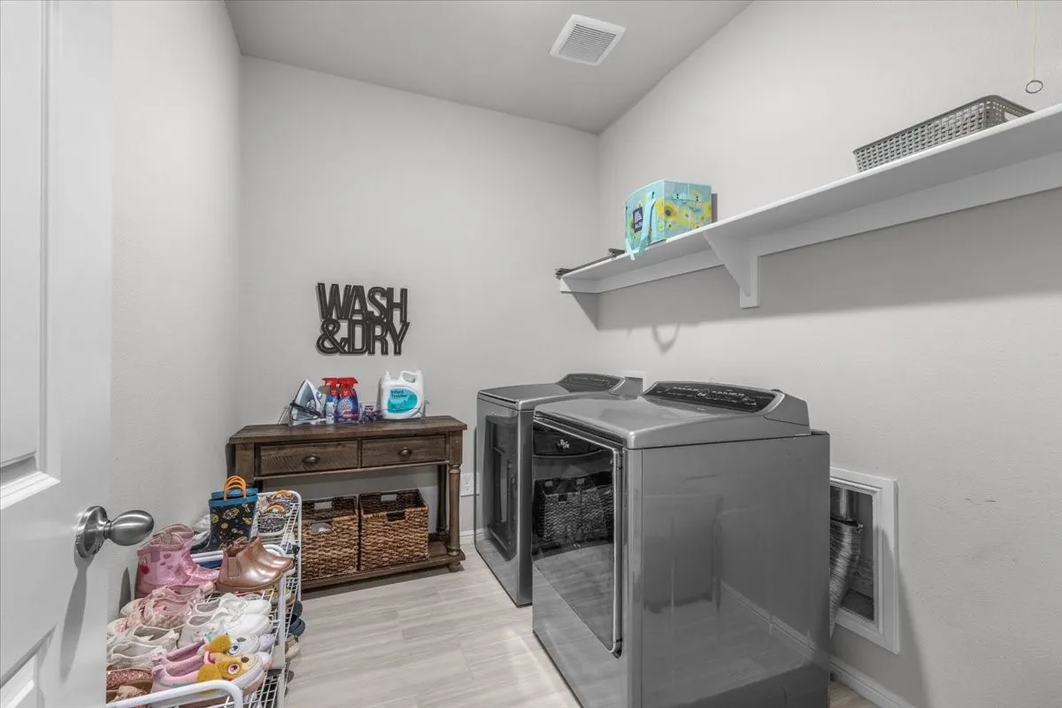 Single Family Residence For Sale in Wise County , 156 Lilywood Lane, Boyd, Texas 76023, 4 Bedroom, 3 Bathroom, 2 Garage spaces, 2,367 Sqft, built in 2025, mls#21404984, Real Estate Agent in Boyd, Homes For Sale in Wise county, Homes For Sale in Boyd, Realtor in Boyd Texas, Real Estate Brokerage Independent Realty Texas, Luminita Cordes Realtor