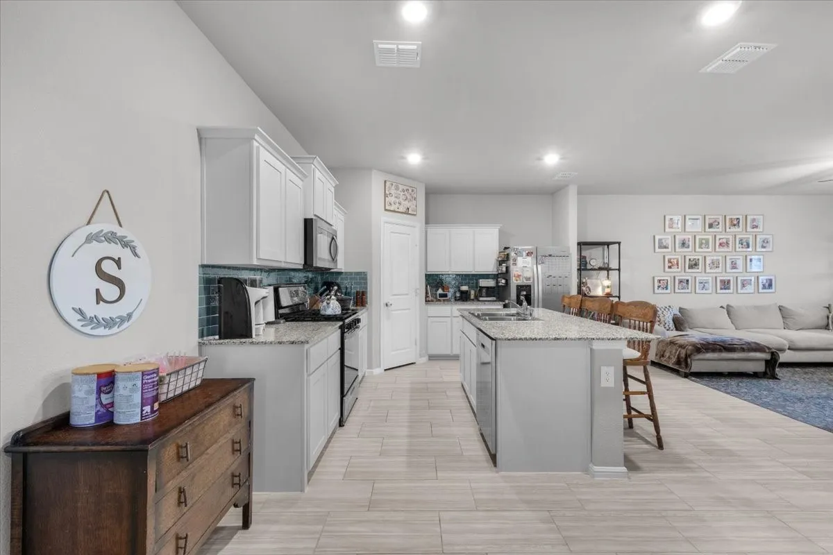 Single Family Residence For Sale in Wise County , 156 Lilywood Lane, Boyd, Texas 76023, 4 Bedroom, 3 Bathroom, 2 Garage spaces, 2,367 Sqft, built in 2025, mls#21404984, Real Estate Agent in Boyd, Homes For Sale in Wise county, Homes For Sale in Boyd, Realtor in Boyd Texas, Real Estate Brokerage Independent Realty Texas, Luminita Cordes Realtor
