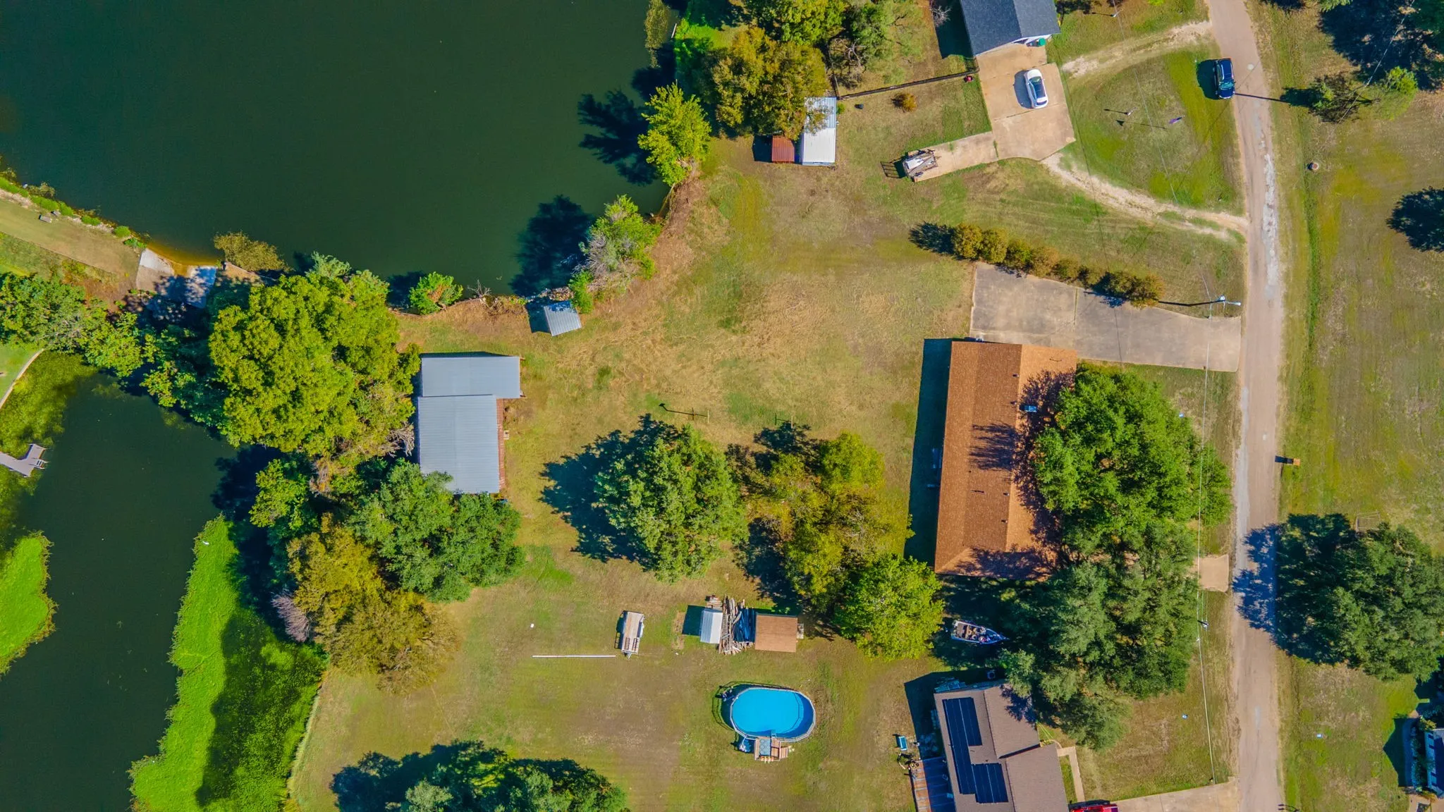 Single Family Residence For Sale in Mc Lennan County , 118 Spring Lake Drive, Lacy Lakeview, Texas 76705, 4 Bedroom, 2 Bathroom, 2 Garage spaces, 1,882 Sqft, built in 1985, mls#21399834, Real Estate Agent in Lacy Lakeview, Homes For Sale in Mc Lennan county, Homes For Sale in Lacy Lakeview, Realtor in Lacy Lakeview Texas, Real Estate Brokerage Independent Realty Texas, Luminita Cordes Realtor