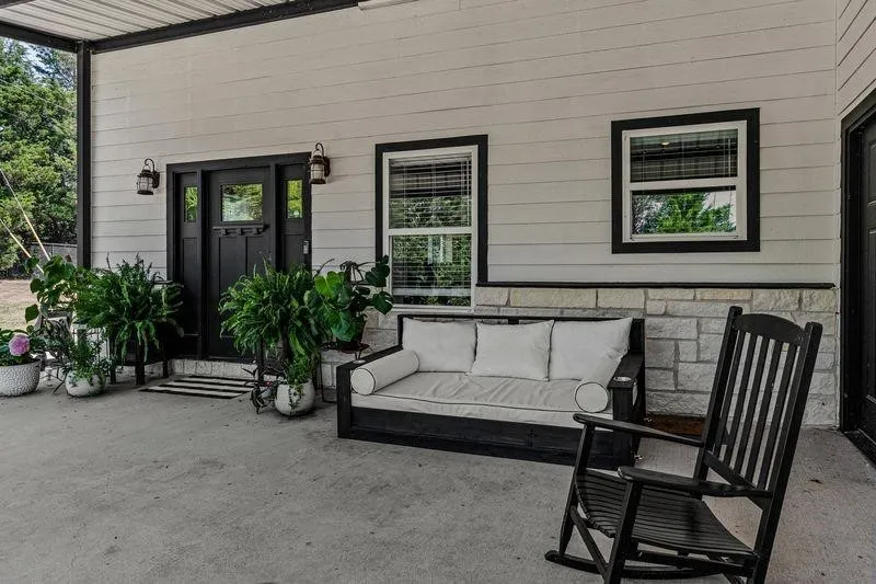 Single Family Residence For Sale in Hunt County , 103 FM 1571, Lone Oak, Texas 75453, 4 Bedroom, 4 Bathroom, 2 Garage spaces, 2,900 Sqft, built in 2017, mls#21405142, Real Estate Agent in Lone Oak, Homes For Sale in Hunt county, Homes For Sale in Lone Oak, Realtor in Lone Oak Texas, Real Estate Brokerage Independent Realty Texas, Luminita Cordes Realtor
