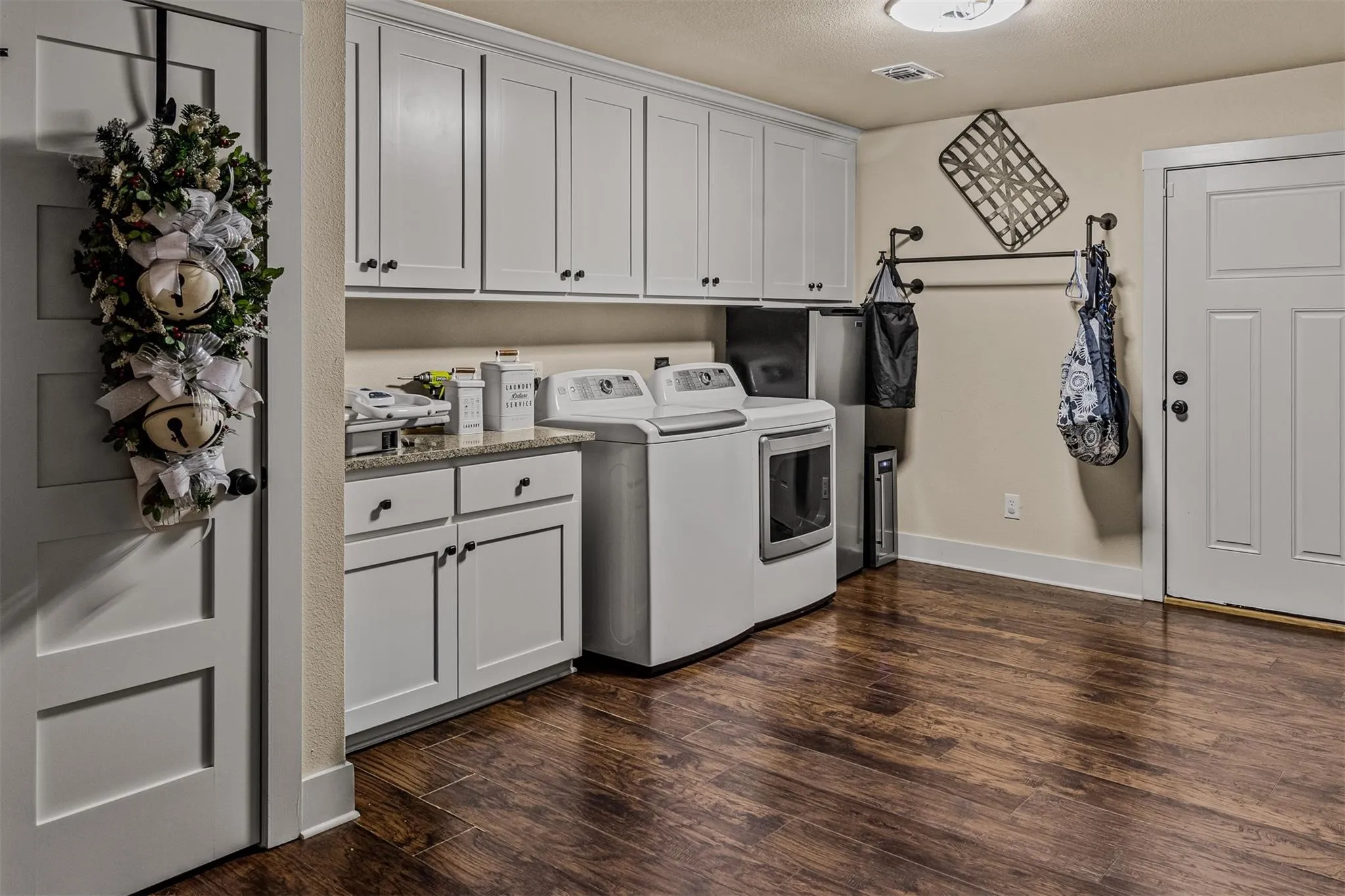 Single Family Residence For Sale in Hunt County , 103 FM 1571, Lone Oak, Texas 75453, 4 Bedroom, 4 Bathroom, 2 Garage spaces, 2,900 Sqft, built in 2017, mls#21405142, Real Estate Agent in Lone Oak, Homes For Sale in Hunt county, Homes For Sale in Lone Oak, Realtor in Lone Oak Texas, Real Estate Brokerage Independent Realty Texas, Luminita Cordes Realtor