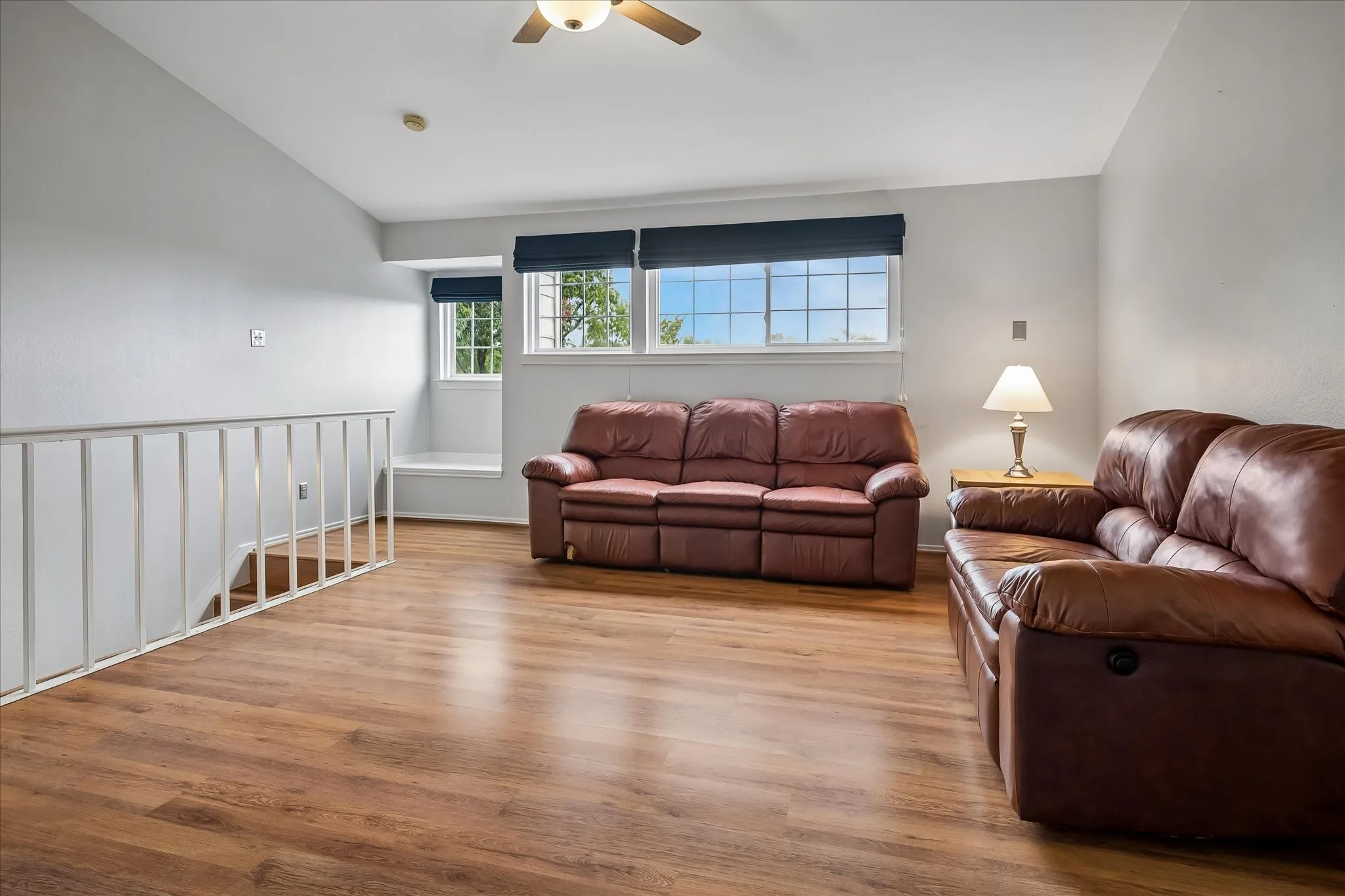 Ensuite bathroom & large walk in closet.