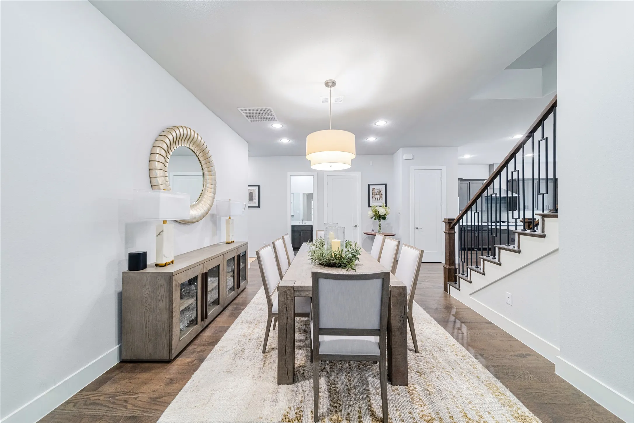Single Family Residence For Rent in Dallas County , 4107 Entrada Way, Dallas, Texas 75219, 3 Bedroom, 5 Bathroom, 2 Garage spaces, 3,296 Sqft, built in 2019, mls#21406693, Real Estate Agent in Dallas, Homes For Rent in Dallas county, Homes For Rent in Dallas, Realtor in Dallas Texas, Real Estate Brokerage Independent Realty Texas, Luminita Cordes Realtor