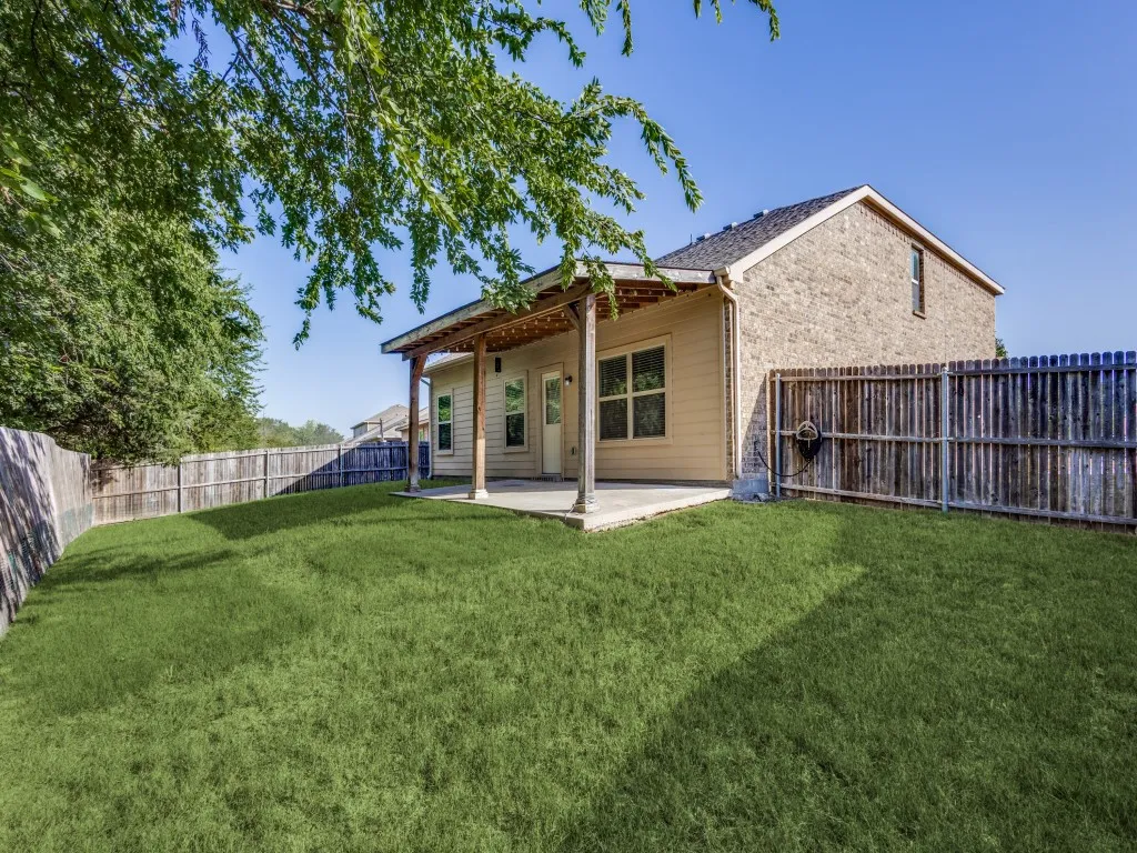 Single Family Residence For Rent in Collin County , 1201 Jasper Crossing, Princeton, Texas 75407, 5 Bedroom, 4 Bathroom, 2 Garage spaces, 2,338 Sqft, built in 2017, mls#21404041, Real Estate Agent in Princeton, Homes For Rent in Collin county, Homes For Rent in Princeton, Realtor in Princeton Texas, Real Estate Brokerage Independent Realty Texas, Luminita Cordes Realtor