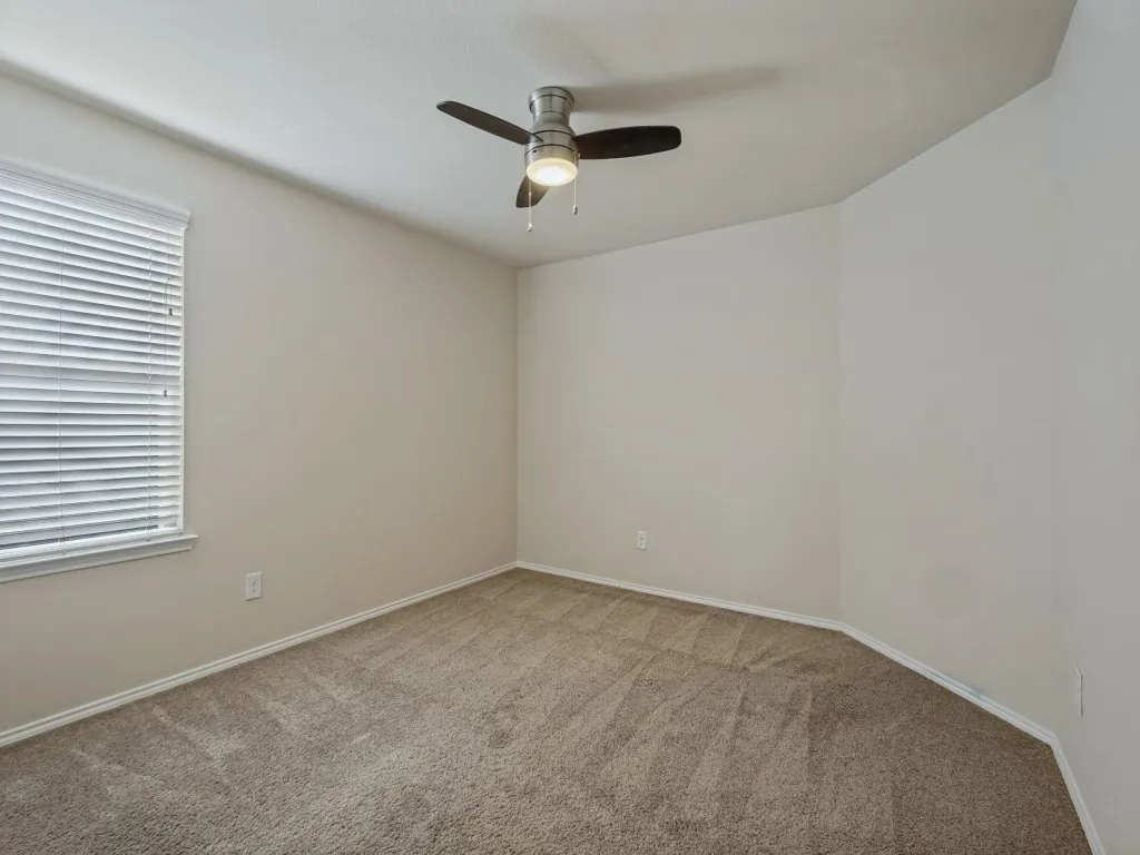 Single Family Residence For Rent in Collin County , 1201 Jasper Crossing, Princeton, Texas 75407, 5 Bedroom, 4 Bathroom, 2 Garage spaces, 2,338 Sqft, built in 2017, mls#21404041, Real Estate Agent in Princeton, Homes For Rent in Collin county, Homes For Rent in Princeton, Realtor in Princeton Texas, Real Estate Brokerage Independent Realty Texas, Luminita Cordes Realtor