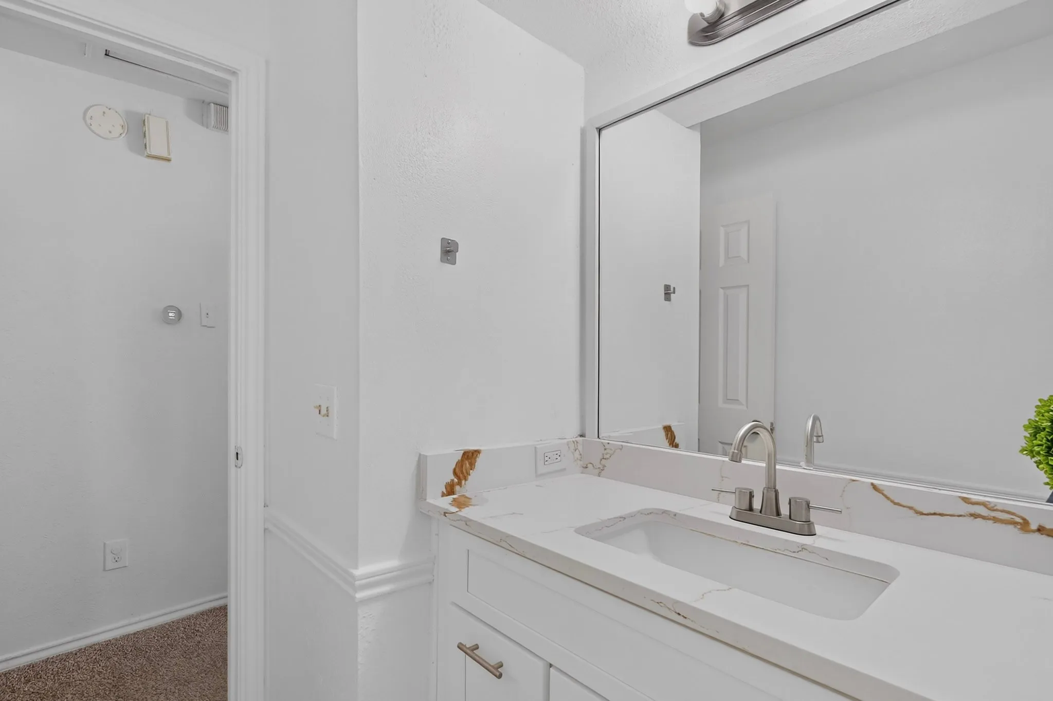 Single Family Residence For Sale in Collin County , 2313 Lawndale Drive, Plano, Texas 75023, 4 Bedroom, 2 Bathroom, 2 Garage spaces, 2,077 Sqft, built in 1978, mls#21377803, Real Estate Agent in Plano, Homes For Sale in Collin county, Homes For Sale in Plano, Realtor in Plano Texas, Real Estate Brokerage Independent Realty Texas, Luminita Cordes Realtor
