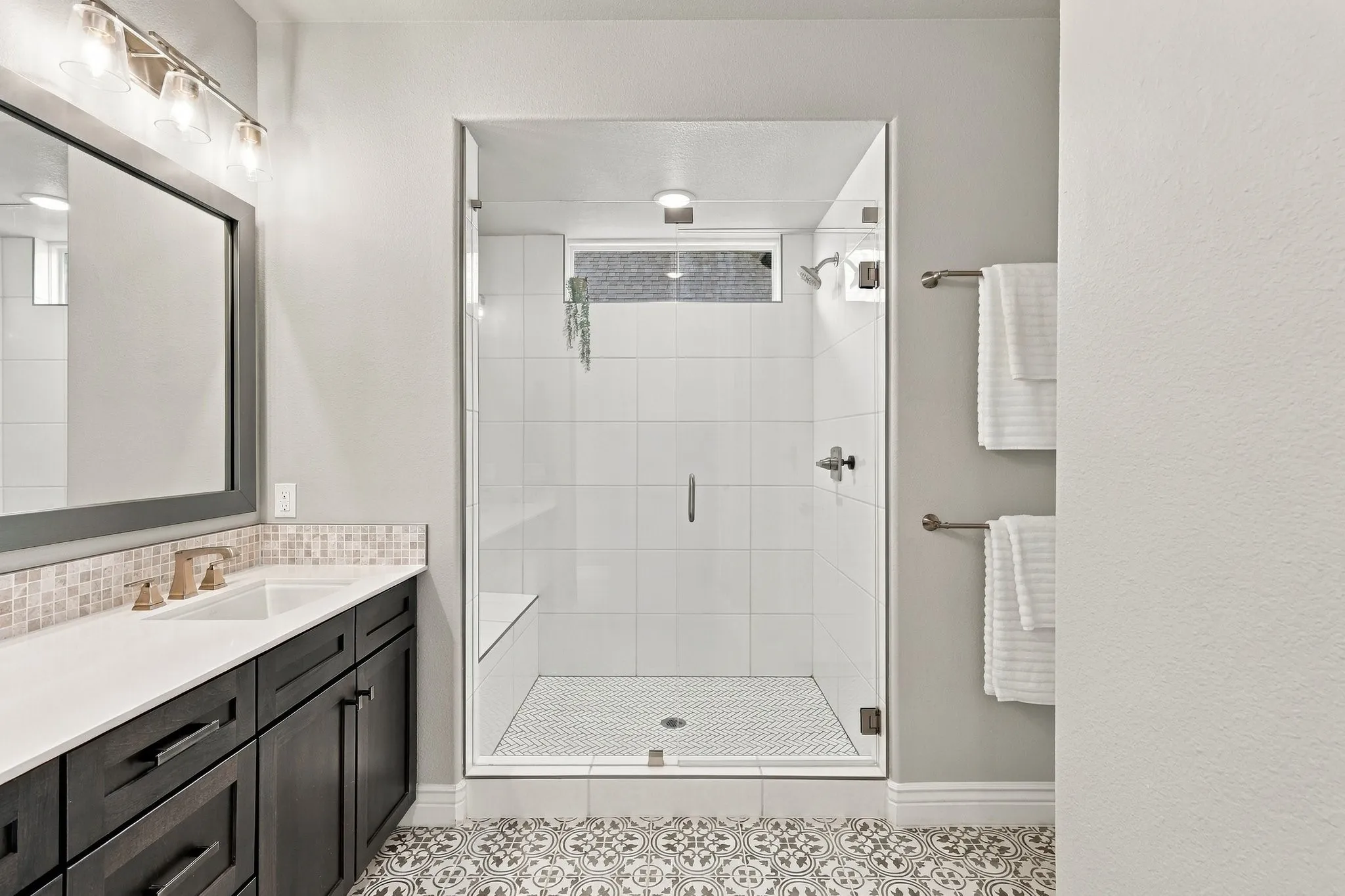 Single Family Residence For Sale in Denton County , 12525 Copper Ore Way, Denton, Texas 76207, 2 Bedroom, 3 Bathroom, 2 Garage spaces, 2,169 Sqft, built in 2022, mls#21406507, Real Estate Agent in Denton, Homes For Sale in Denton county, Homes For Sale in Denton, Realtor in Denton Texas, Real Estate Brokerage Independent Realty Texas, Luminita Cordes Realtor