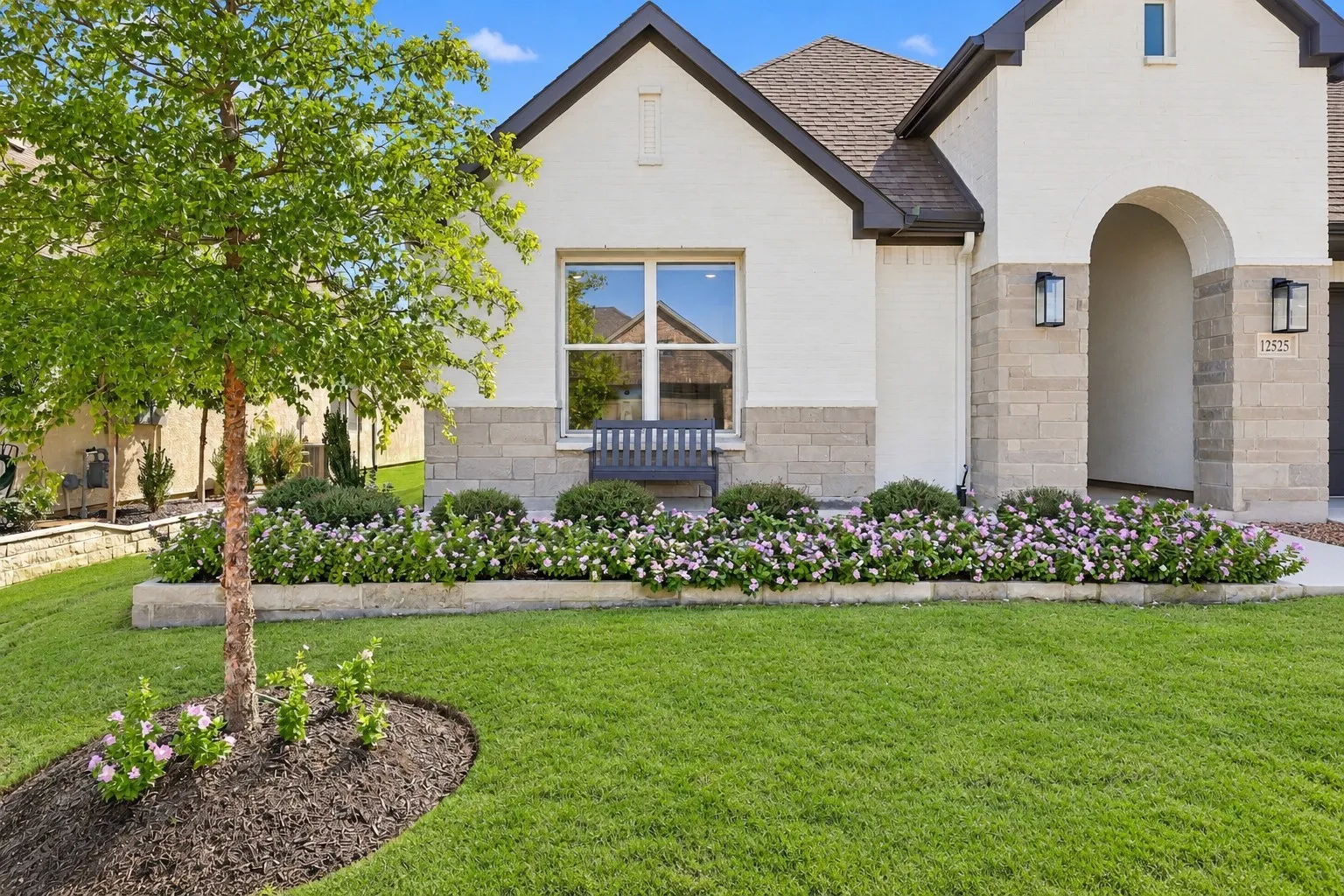 Single Family Residence For Sale in Denton County , 12525 Copper Ore Way, Denton, Texas 76207, 2 Bedroom, 3 Bathroom, 2 Garage spaces, 2,169 Sqft, built in 2022, mls#21406507, Real Estate Agent in Denton, Homes For Sale in Denton county, Homes For Sale in Denton, Realtor in Denton Texas, Real Estate Brokerage Independent Realty Texas, Luminita Cordes Realtor