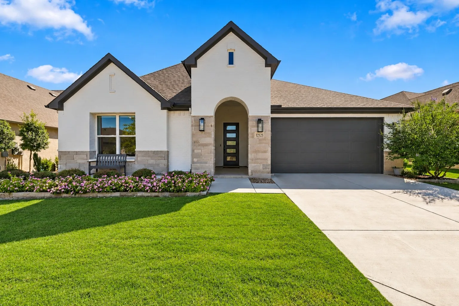 Single Family Residence For Sale in Denton County , 12525 Copper Ore Way, Denton, Texas 76207, 2 Bedroom, 3 Bathroom, 2 Garage spaces, 2,169 Sqft, built in 2022, mls#21406507, Real Estate Agent in Denton, Homes For Sale in Denton county, Homes For Sale in Denton, Realtor in Denton Texas, Real Estate Brokerage Independent Realty Texas, Luminita Cordes Realtor