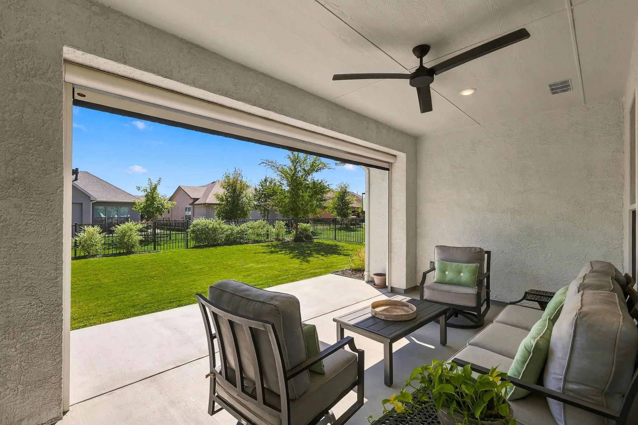 Single Family Residence For Sale in Denton County , 12525 Copper Ore Way, Denton, Texas 76207, 2 Bedroom, 3 Bathroom, 2 Garage spaces, 2,169 Sqft, built in 2022, mls#21406507, Real Estate Agent in Denton, Homes For Sale in Denton county, Homes For Sale in Denton, Realtor in Denton Texas, Real Estate Brokerage Independent Realty Texas, Luminita Cordes Realtor