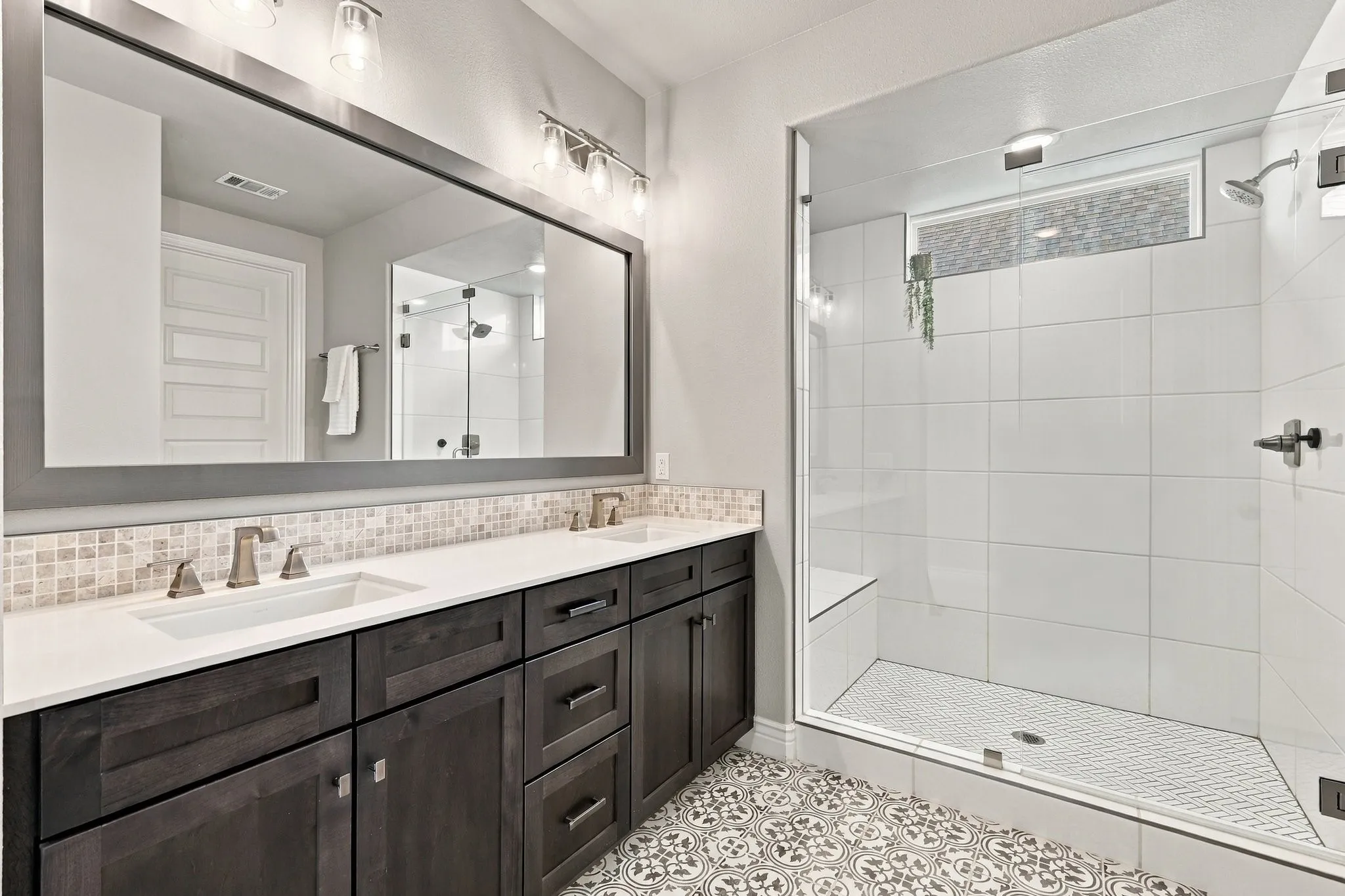 Single Family Residence For Sale in Denton County , 12525 Copper Ore Way, Denton, Texas 76207, 2 Bedroom, 3 Bathroom, 2 Garage spaces, 2,169 Sqft, built in 2022, mls#21406507, Real Estate Agent in Denton, Homes For Sale in Denton county, Homes For Sale in Denton, Realtor in Denton Texas, Real Estate Brokerage Independent Realty Texas, Luminita Cordes Realtor