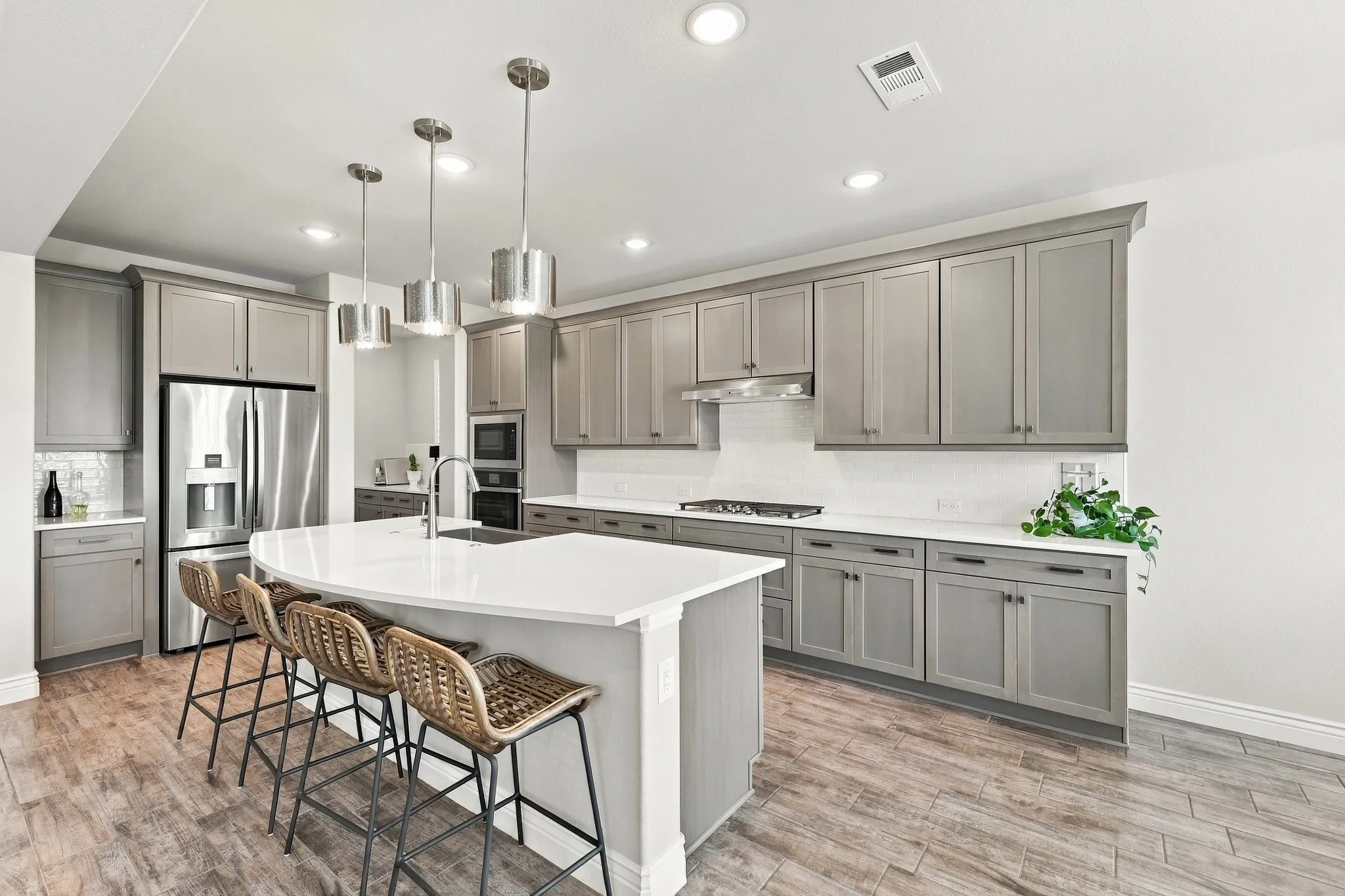 Single Family Residence For Sale in Denton County , 12525 Copper Ore Way, Denton, Texas 76207, 2 Bedroom, 3 Bathroom, 2 Garage spaces, 2,169 Sqft, built in 2022, mls#21406507, Real Estate Agent in Denton, Homes For Sale in Denton county, Homes For Sale in Denton, Realtor in Denton Texas, Real Estate Brokerage Independent Realty Texas, Luminita Cordes Realtor