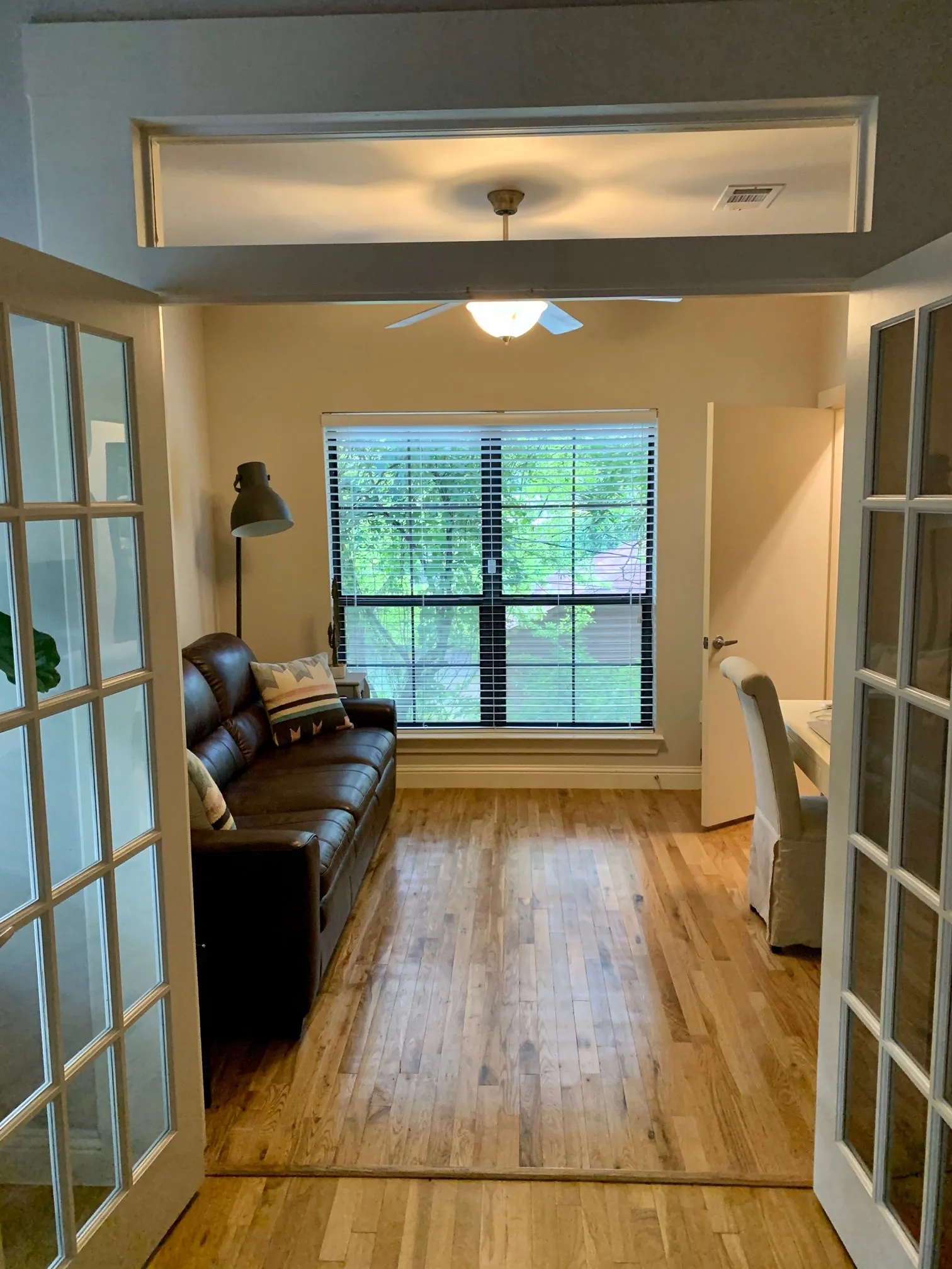 Apartment For Rent in Dallas County , 6159 Oram Street 203, Dallas, Texas 75214, 2 Bedroom, 2 Bathroom, 2 Garage spaces, 1,153 Sqft, built in 2007, mls#21401395, Real Estate Agent in Dallas, Homes For Rent in Dallas county, Homes For Rent in Dallas, Realtor in Dallas Texas, Real Estate Brokerage Independent Realty Texas, Luminita Cordes Realtor