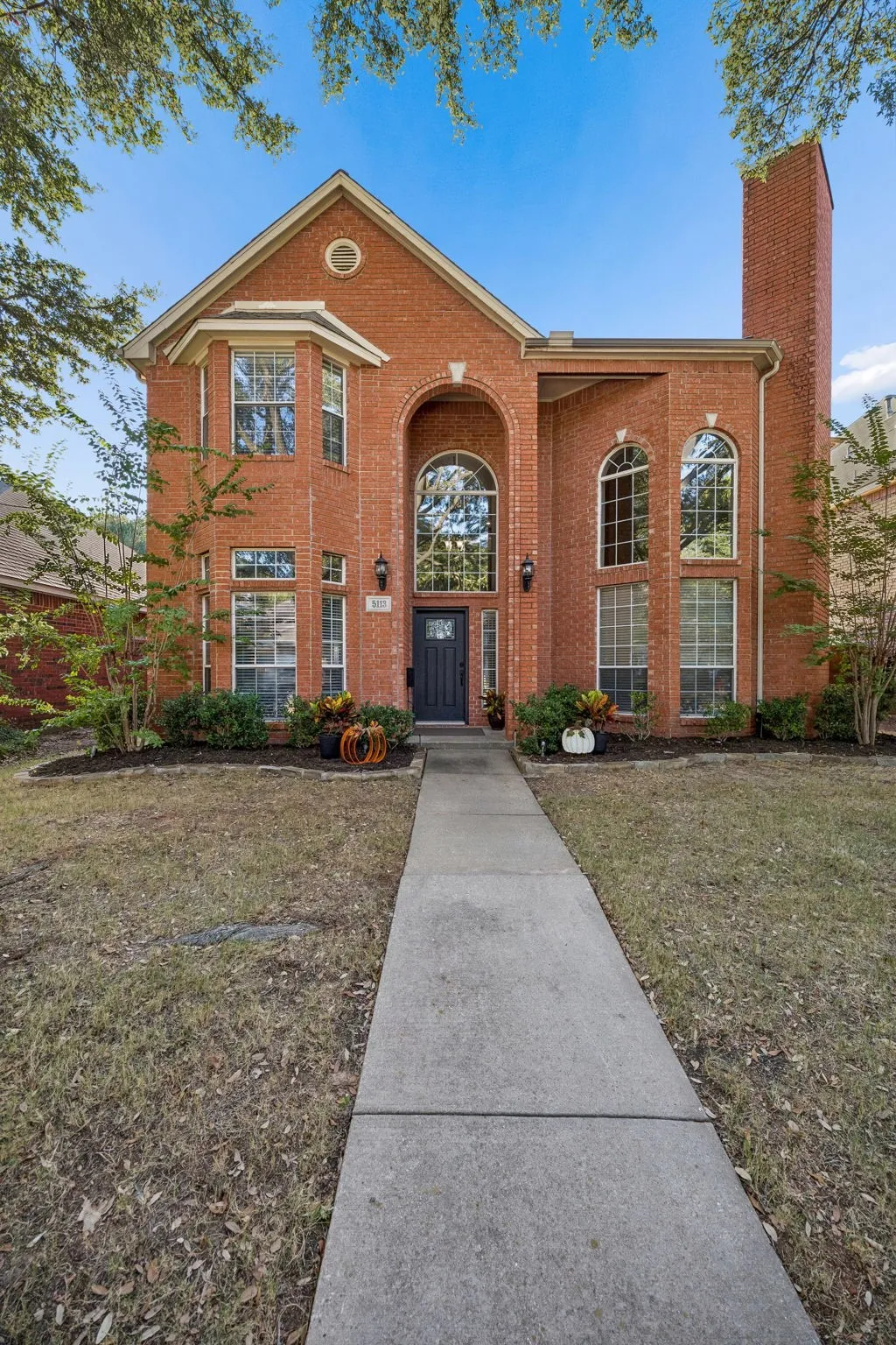 Single Family Residence For Sale in Collin County , 5113 Promise Land Drive, Frisco, Texas 75035, 5 Bedroom, 3 Bathroom, 2 Garage spaces, 3,027 Sqft, built in 1992, mls#21392674, Real Estate Agent in Frisco, Homes For Sale in Collin county, Homes For Sale in Frisco, Realtor in Frisco Texas, Real Estate Brokerage Independent Realty Texas, Luminita Cordes Realtor