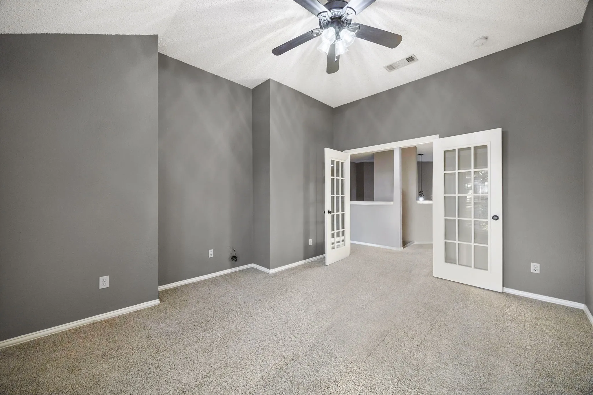 Single Family Residence For Sale in Collin County , 5113 Promise Land Drive, Frisco, Texas 75035, 5 Bedroom, 3 Bathroom, 2 Garage spaces, 3,027 Sqft, built in 1992, mls#21392674, Real Estate Agent in Frisco, Homes For Sale in Collin county, Homes For Sale in Frisco, Realtor in Frisco Texas, Real Estate Brokerage Independent Realty Texas, Luminita Cordes Realtor